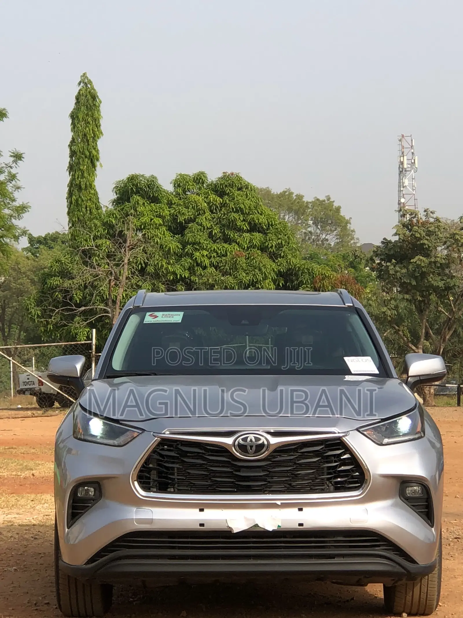Toyota Highlander XLE 2022 Gray