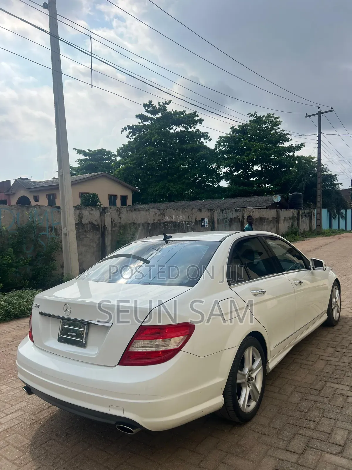 Mercedes-Benz C300 Luxury Sedan RWD (3.0L 6cyl 7A) 2010 White