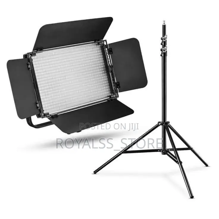 Led 600/800 + Tripod Stand + Batteries Professional Video Led Light