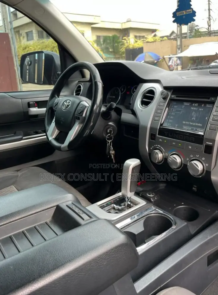 Toyota Tundra 2017 Gray