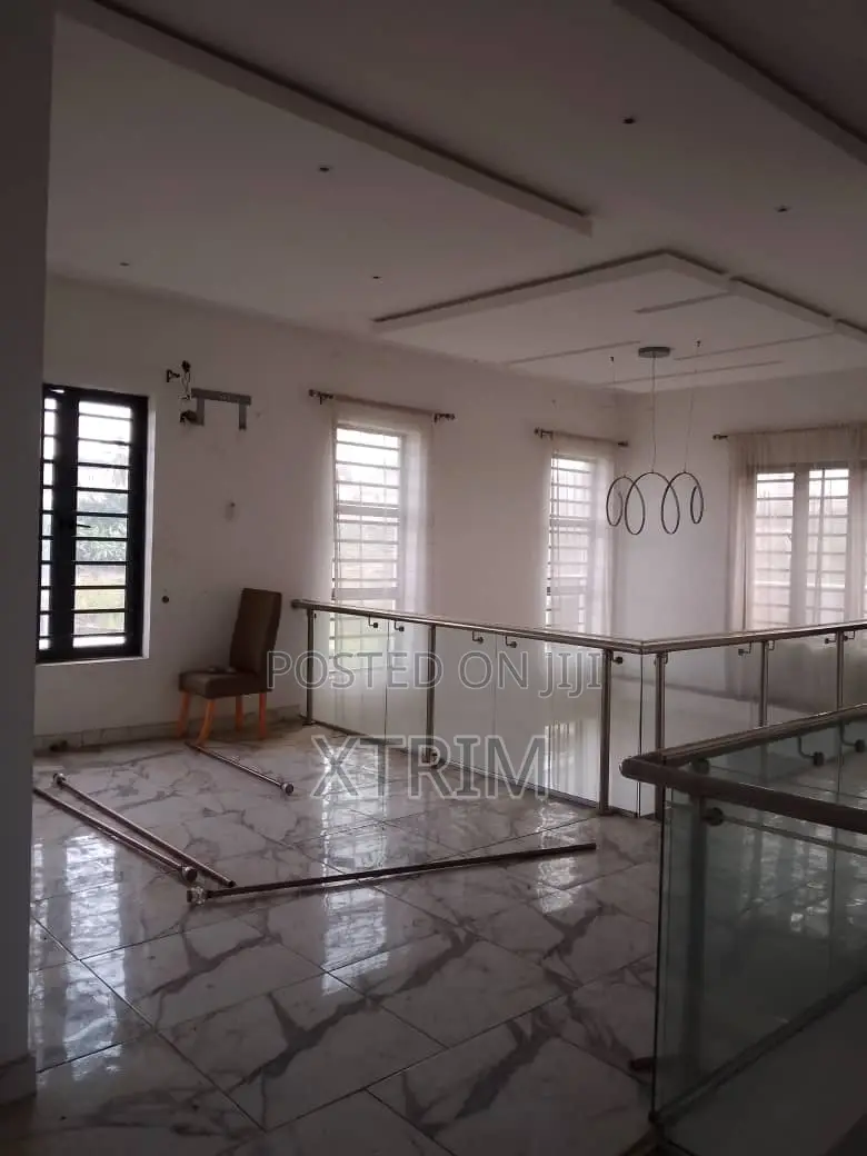 5bdrm Duplex in GRA Phase 1 for sale
