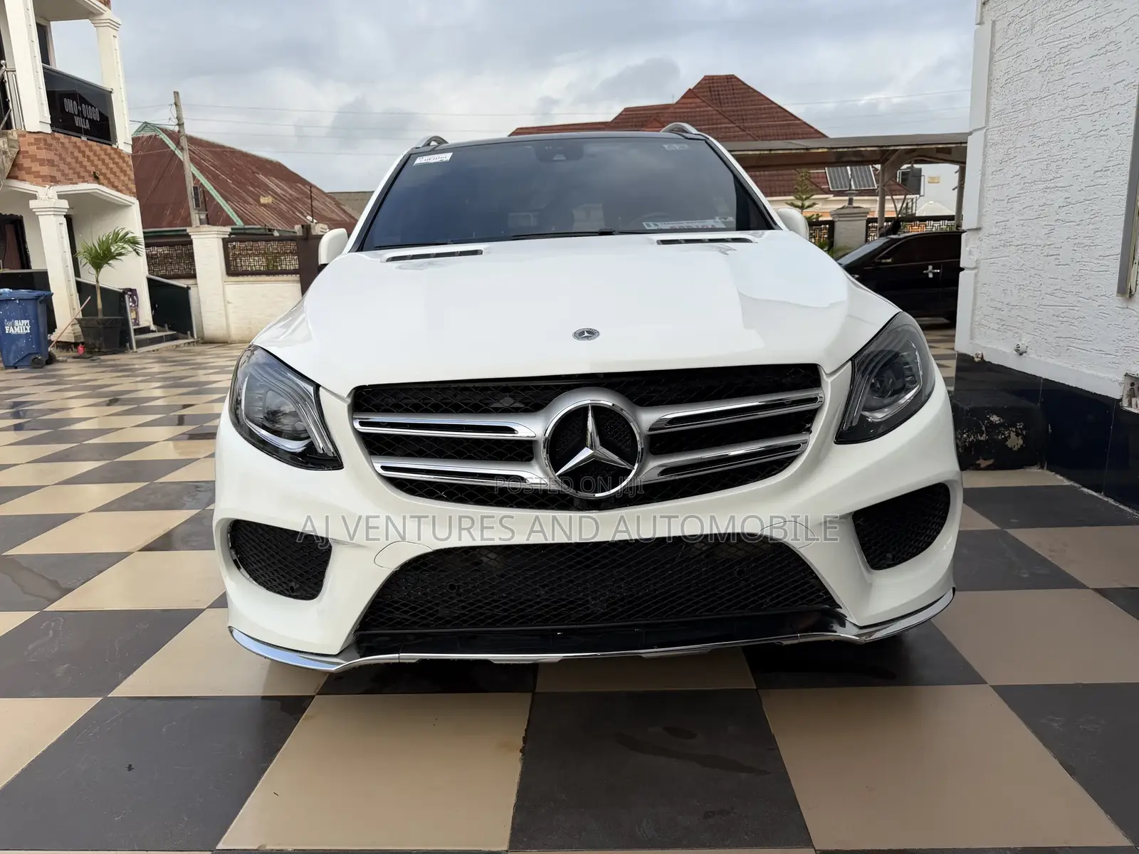 Mercedes-Benz M Class ML550 4MATIC 4dr SUV AWD (4.7L 8cyl Turbo 7A)