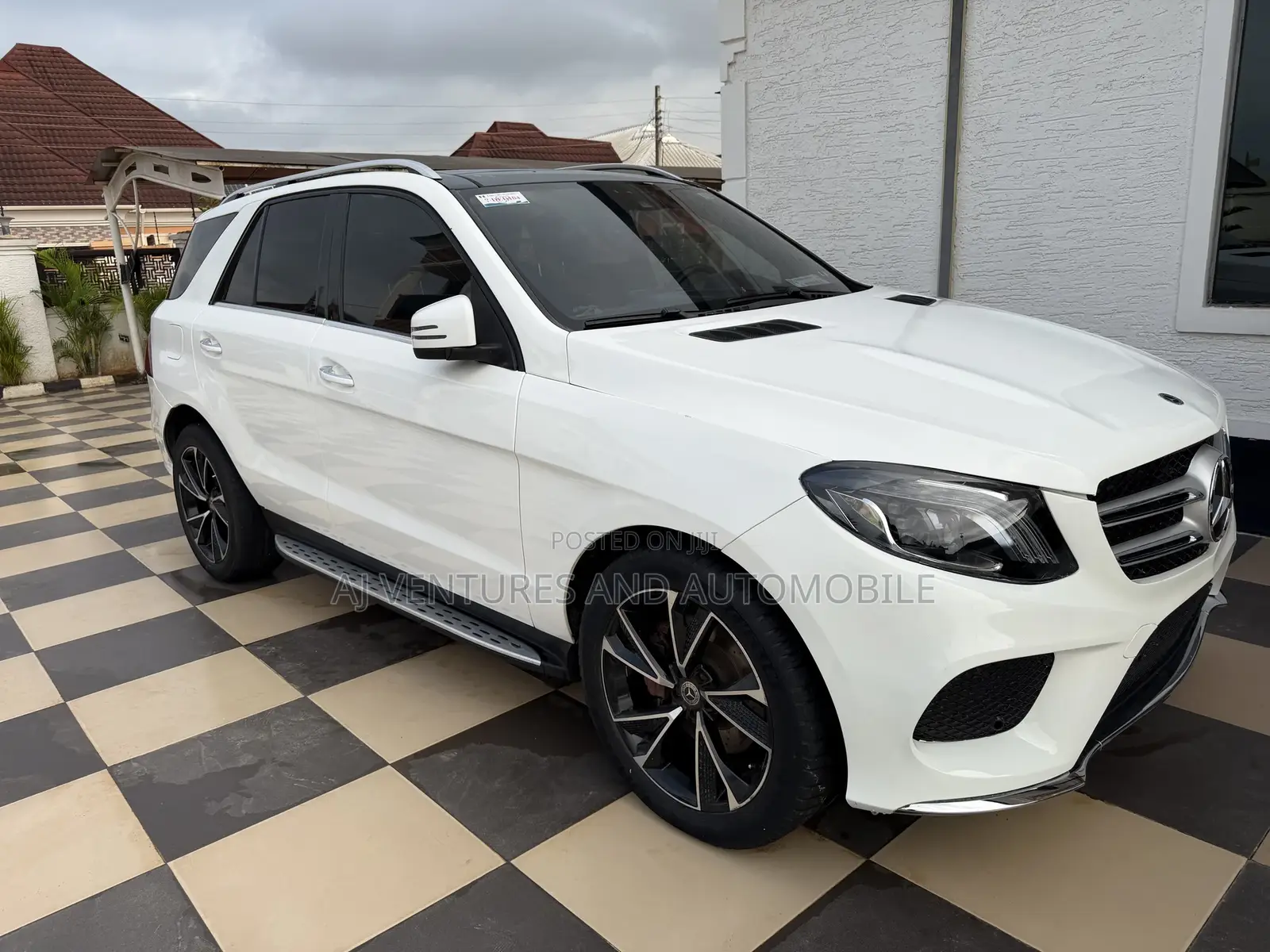 Mercedes-Benz M Class ML550 4MATIC 4dr SUV AWD (4.7L 8cyl Turbo 7A)