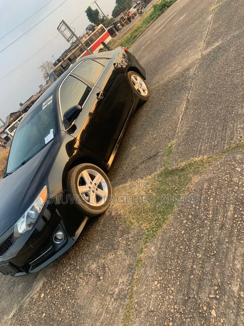 Toyota Camry SE 4dr Sedan (2.5L 4cyl 6A) 2013 Black