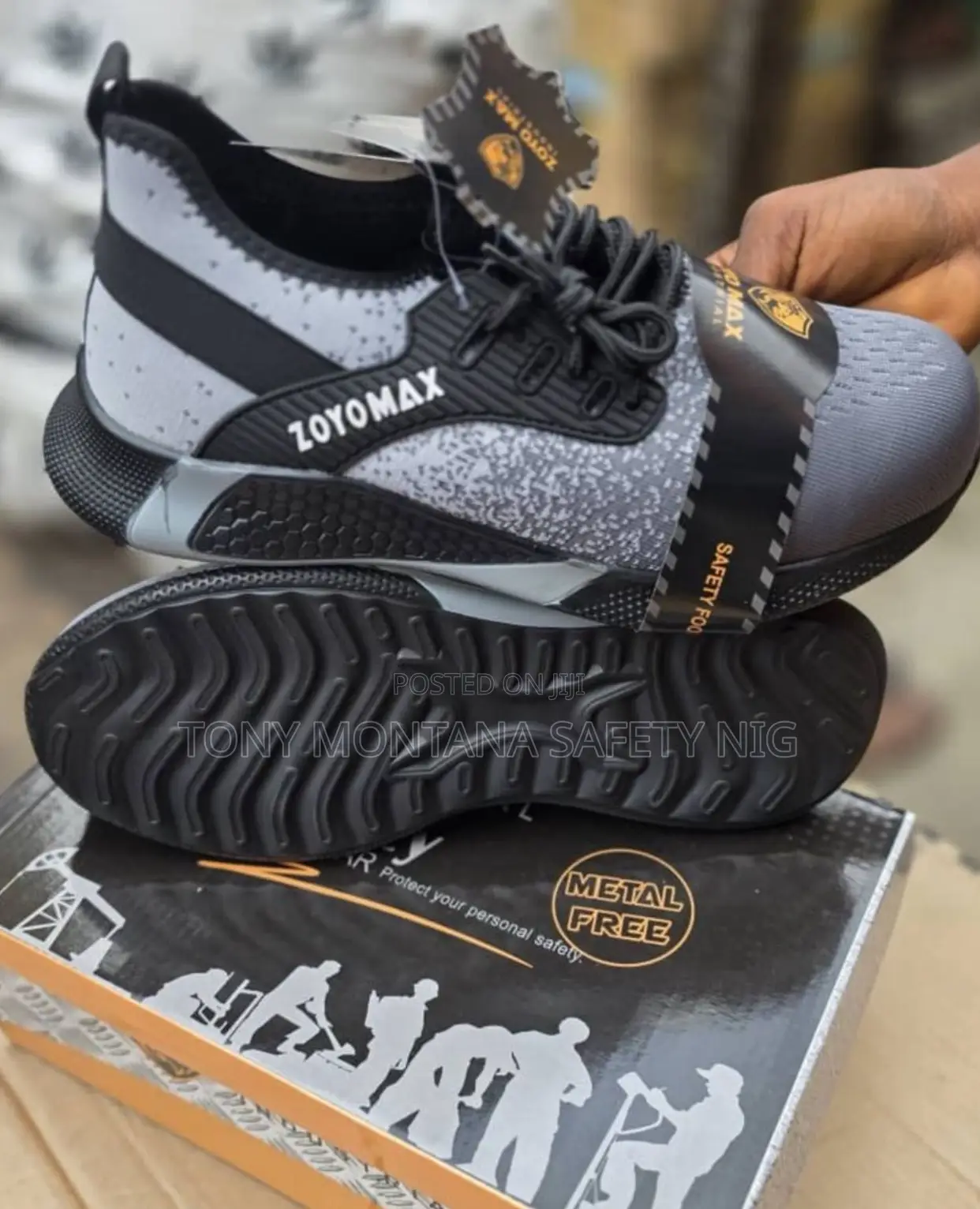 Zoyomax Industrial Safety Sneakers – Metal-free Lightweight Design