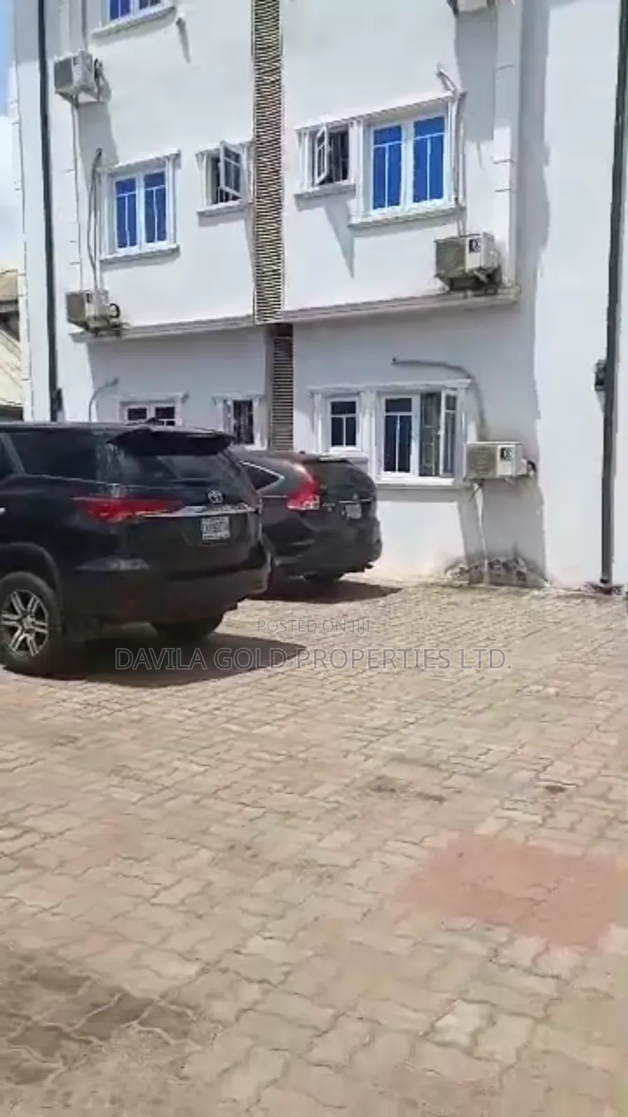 12bdrm Block of Flats in Benin City for sale