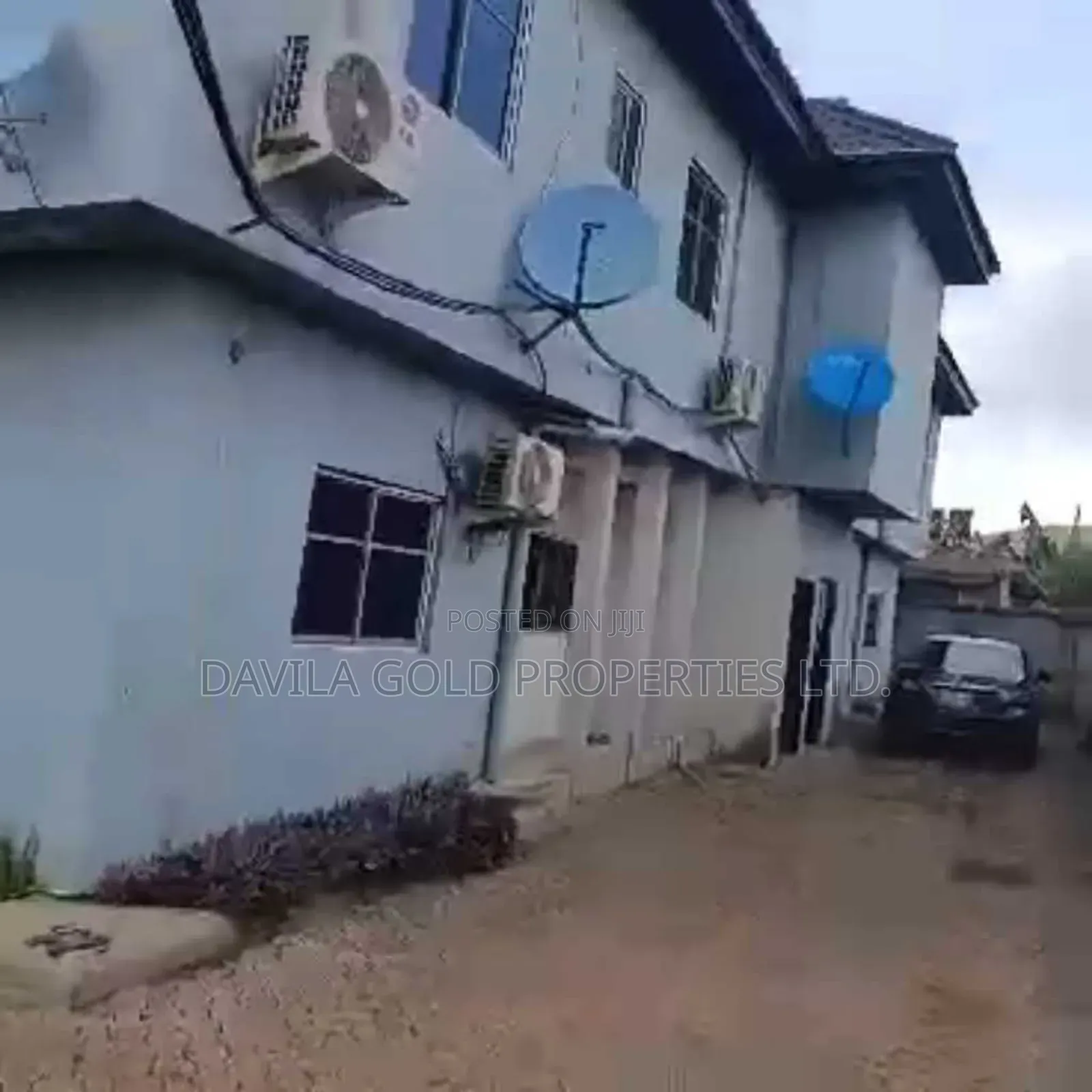 12bdrm Block of Flats in Benin City for sale