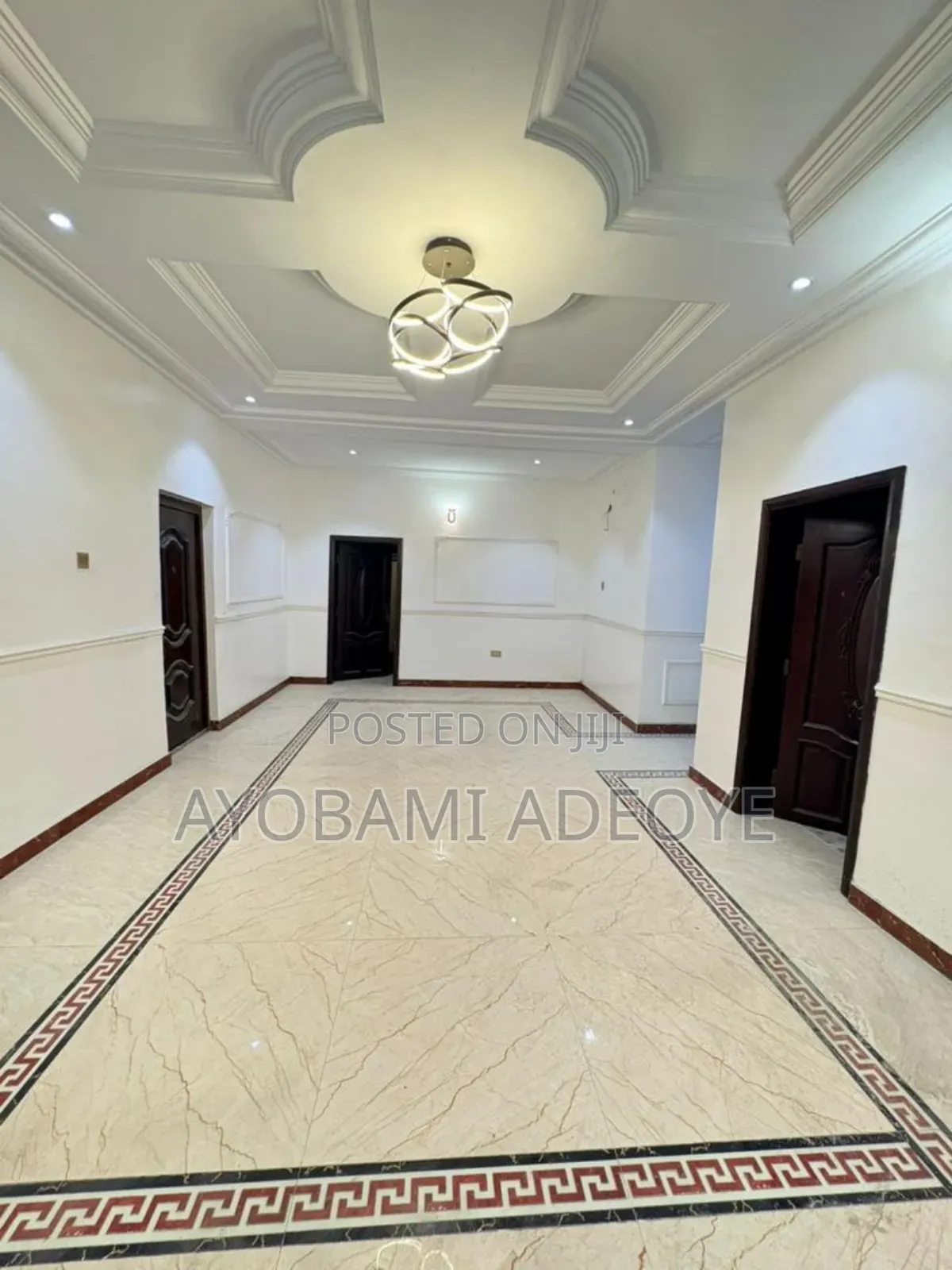 3bdrm Block of Flats in Lekki for rent