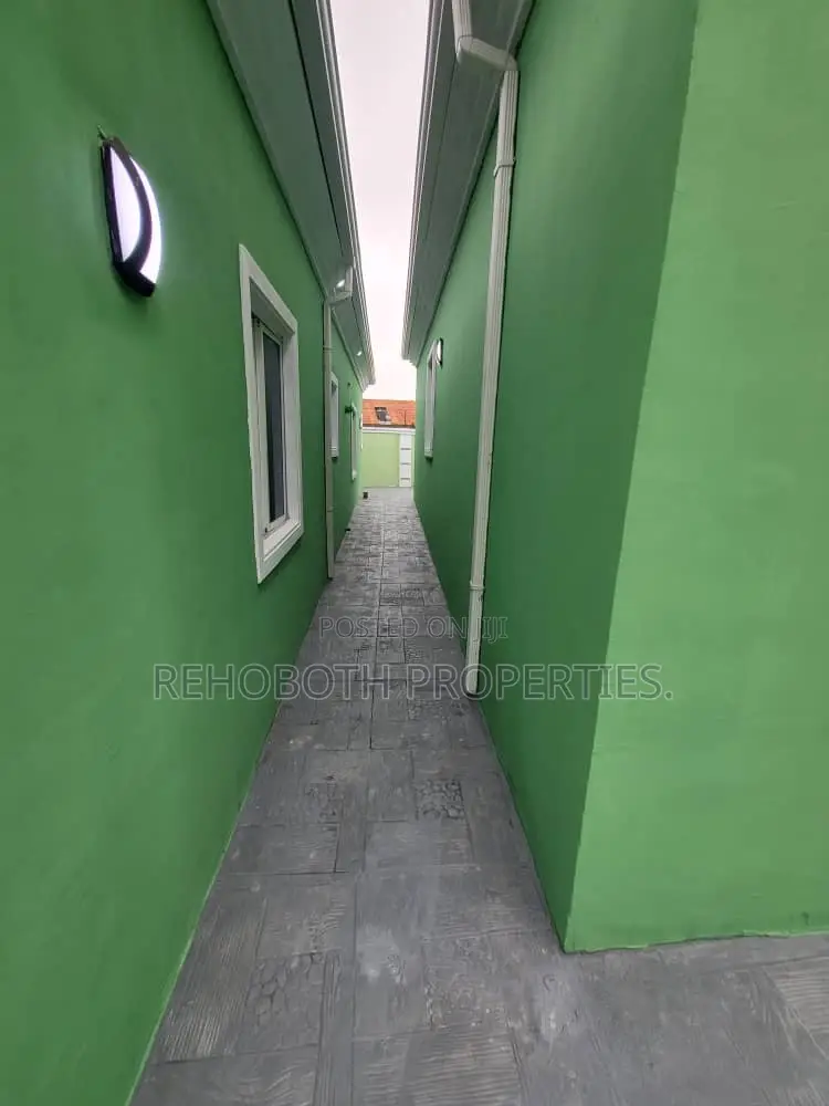 1bdrm Bungalow in Olusetan Estate, Akala Express for rent