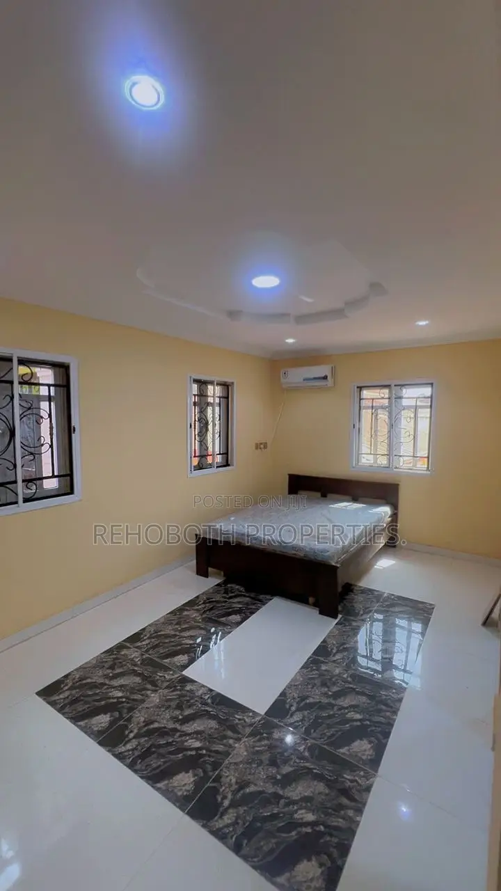4bdrm Duplex in Ire Akari, Akala Express for rent