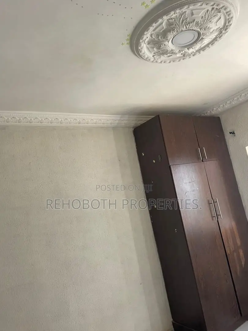1bdrm Bungalow in Elebu Markz, Akala Express for rent