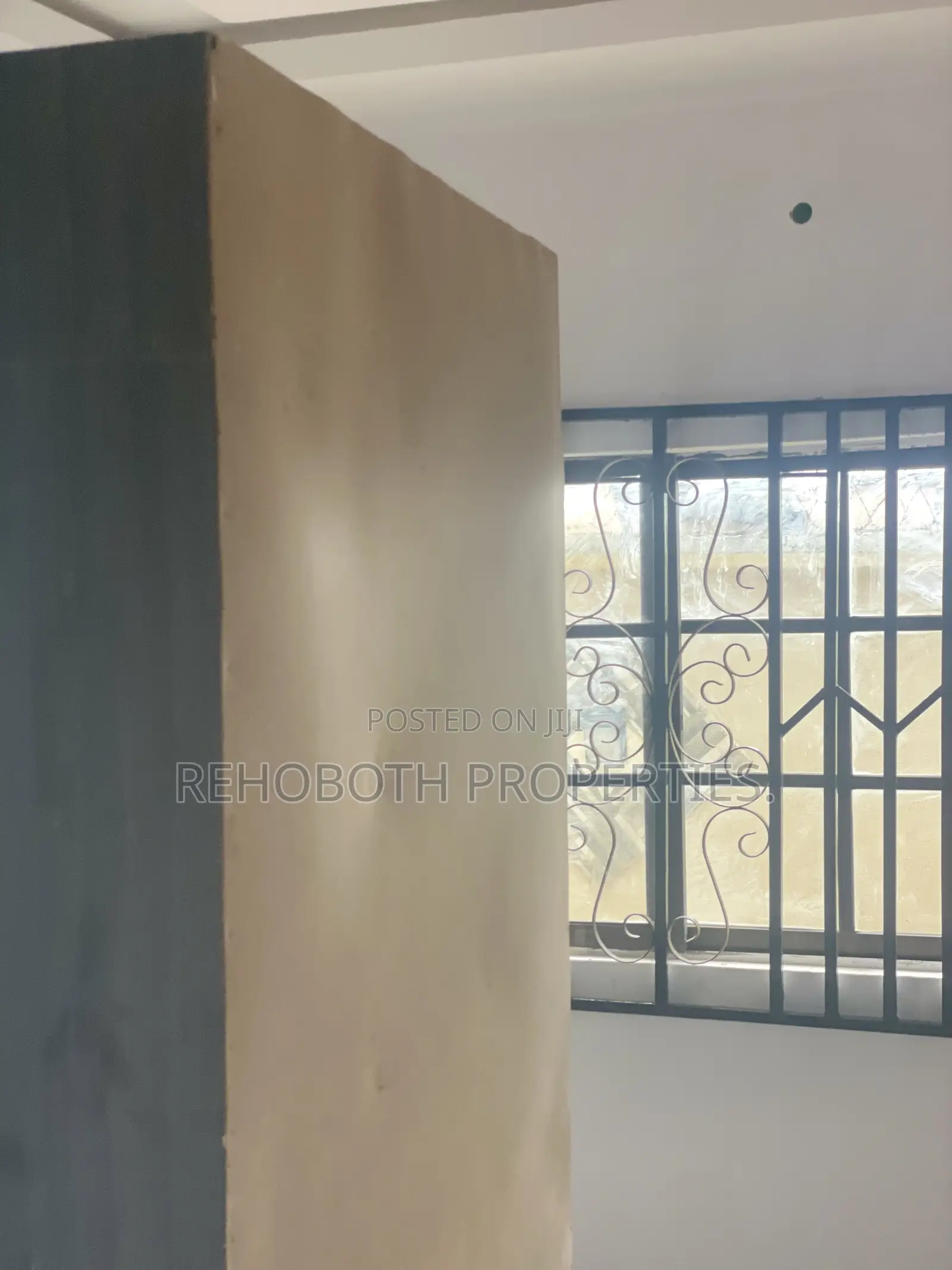 1bdrm Bungalow in Elebu Markz, Akala Express for rent