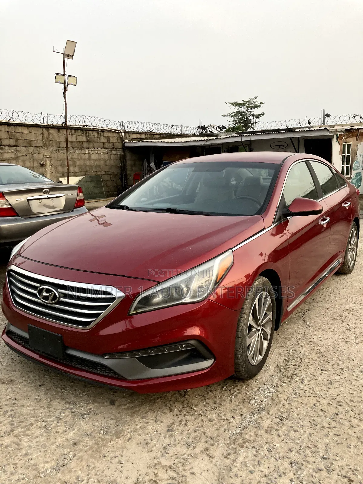 Hyundai Sonata SE 4dr Sedan (2.4L 4cyl 6A) 2015 Red
