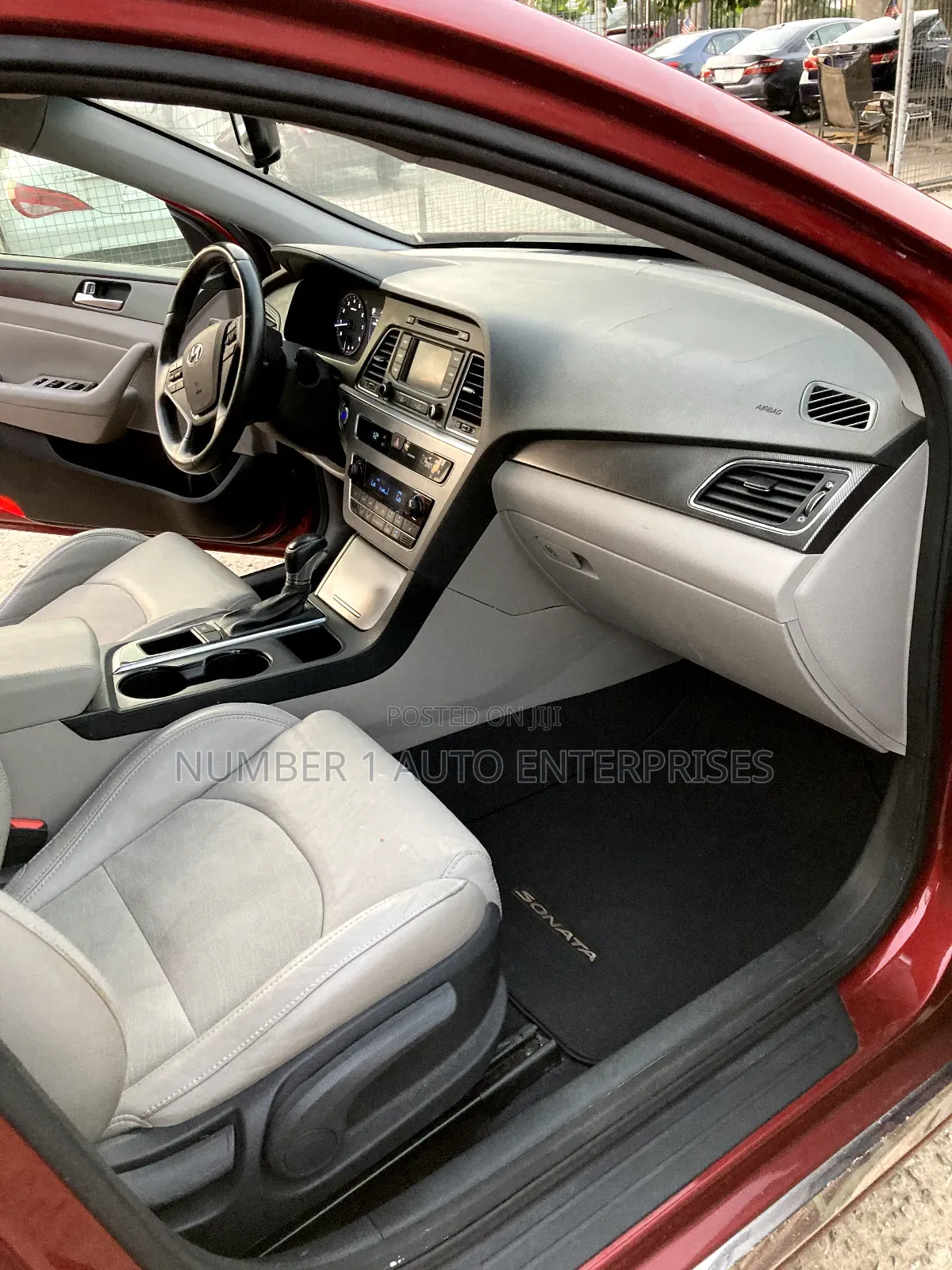 Hyundai Sonata SE 4dr Sedan (2.4L 4cyl 6A) 2015 Red