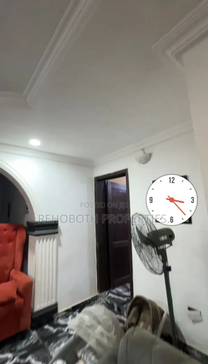 6bdrm Bungalow in Commodore Elebu, Ido for sale
