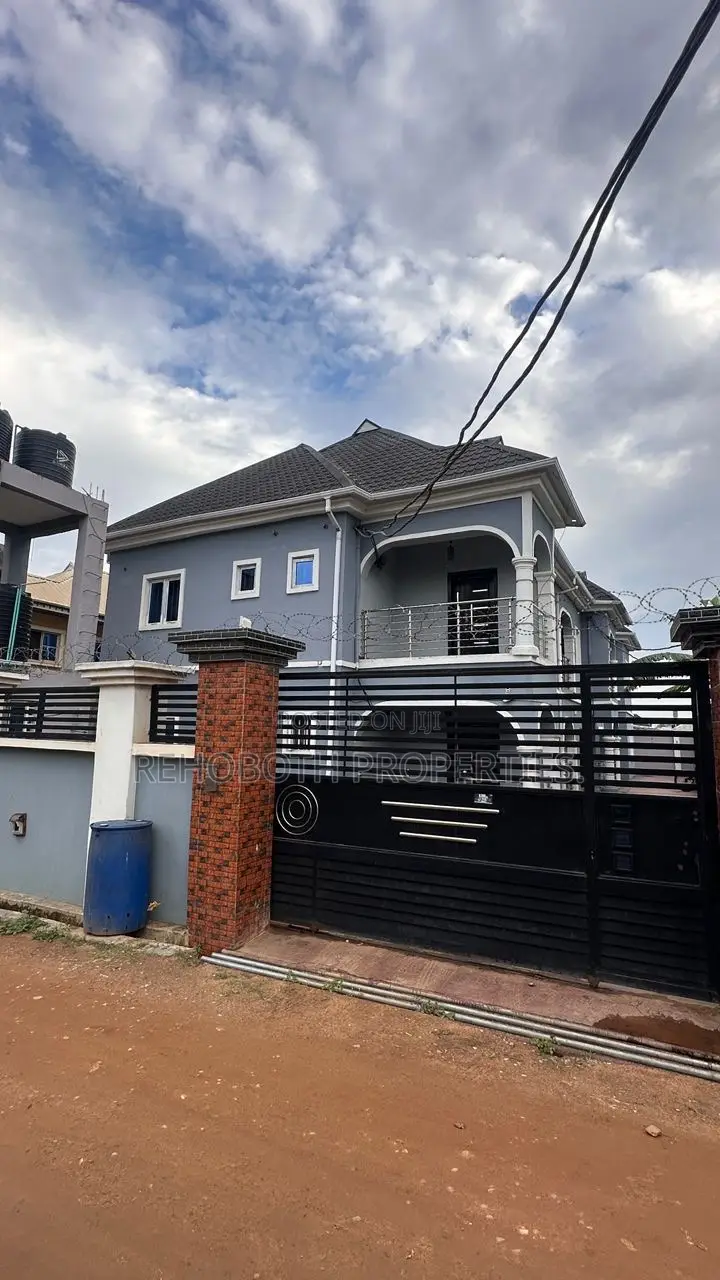 10bdrm Block of Flats in Agara Akala for sale