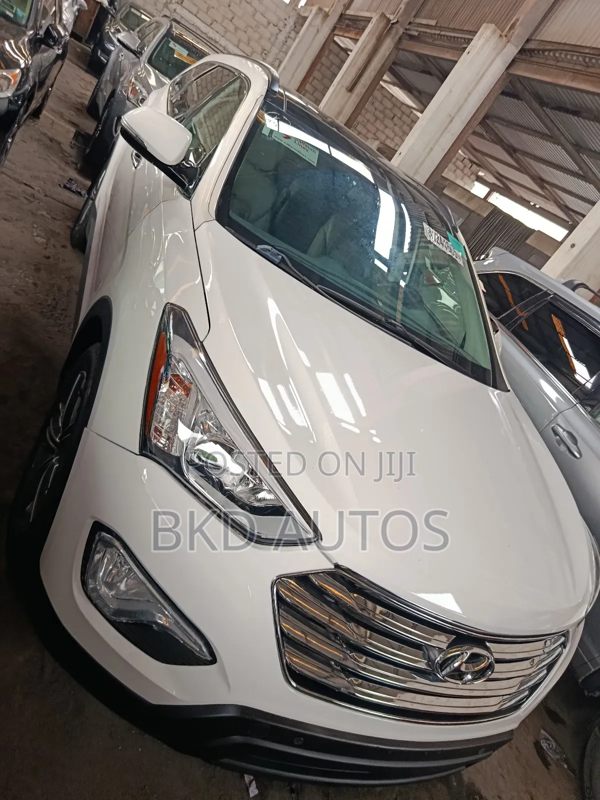 Hyundai Santa Fe Limited 4dr SUV AWD (3.3L 6cyl 6A) 2015 White