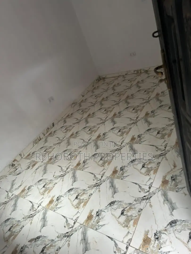 1bdrm Apartment in Idi Oya Tipper, Akala Express for rent