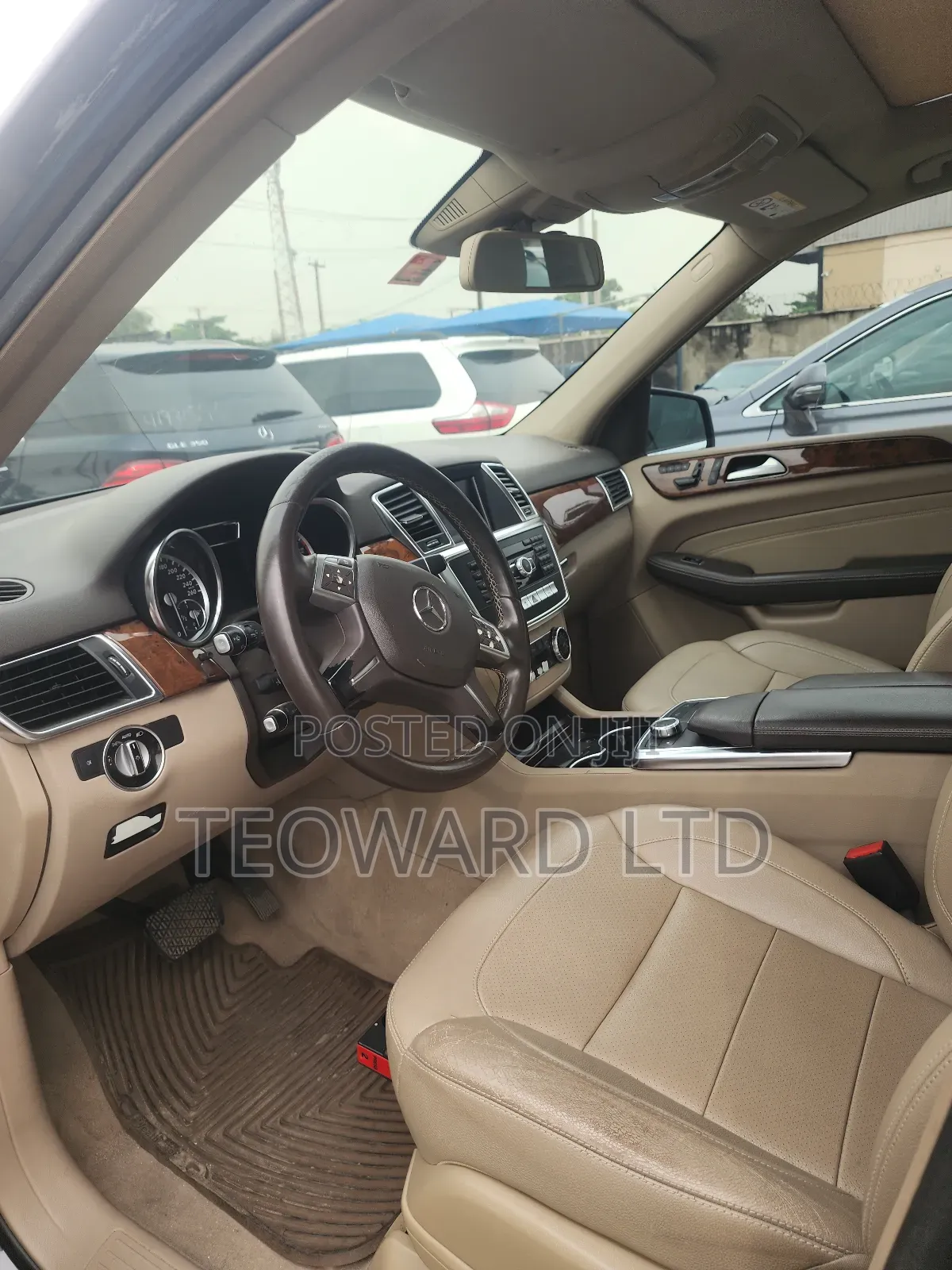 Mercedes-Benz M Class ML350 4MATIC 4dr SUV AWD (3.5L 6cyl 7A) 2015 Gray