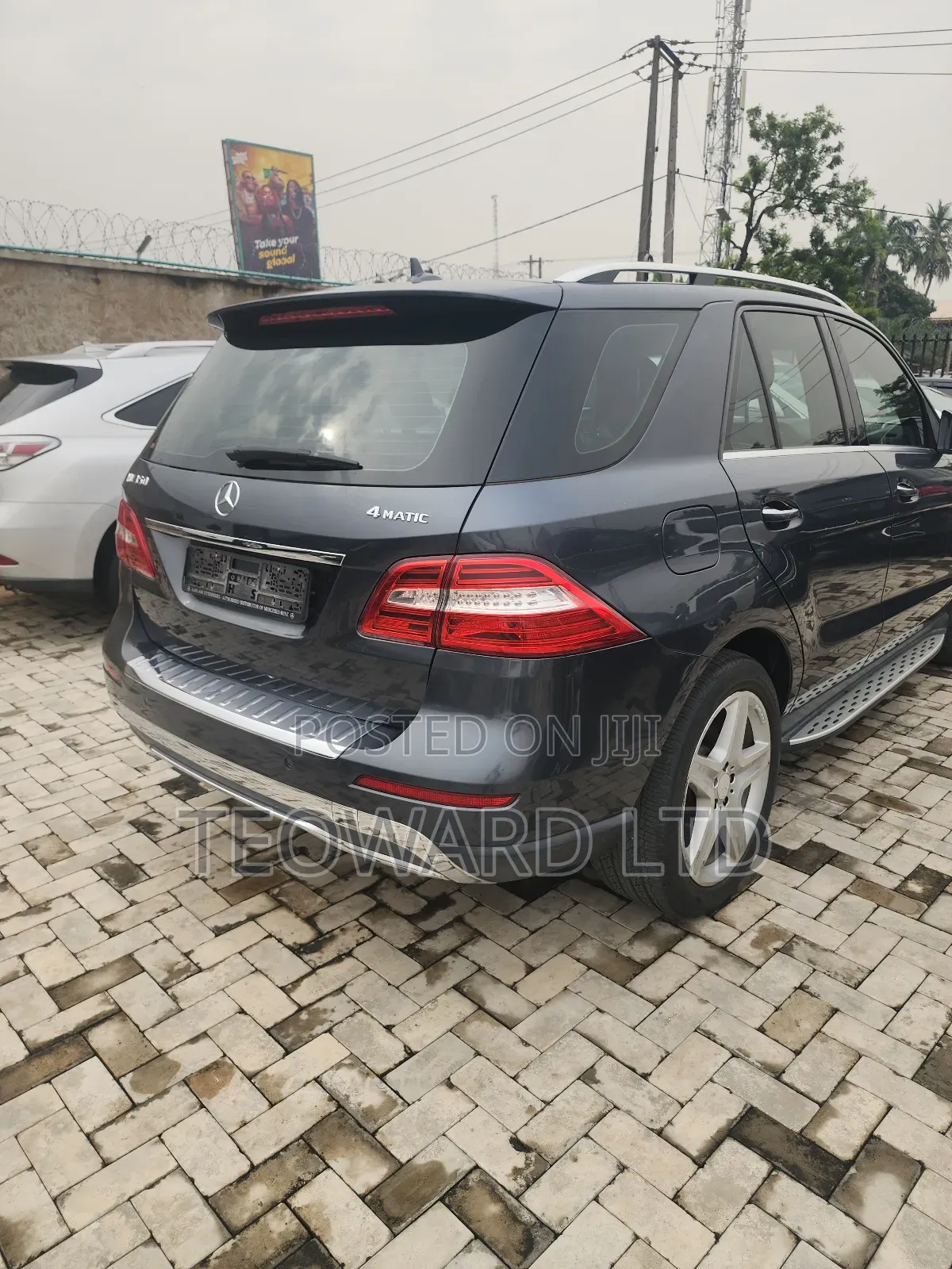 Mercedes-Benz M Class ML350 4MATIC 4dr SUV AWD (3.5L 6cyl 7A) 2015 Gray