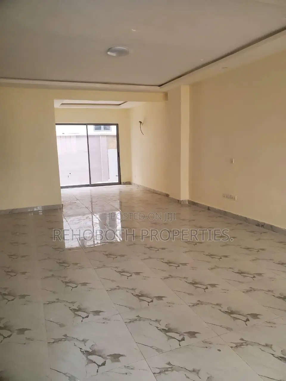 3bdrm Duplex in Romiti Williams, Bodija for rent