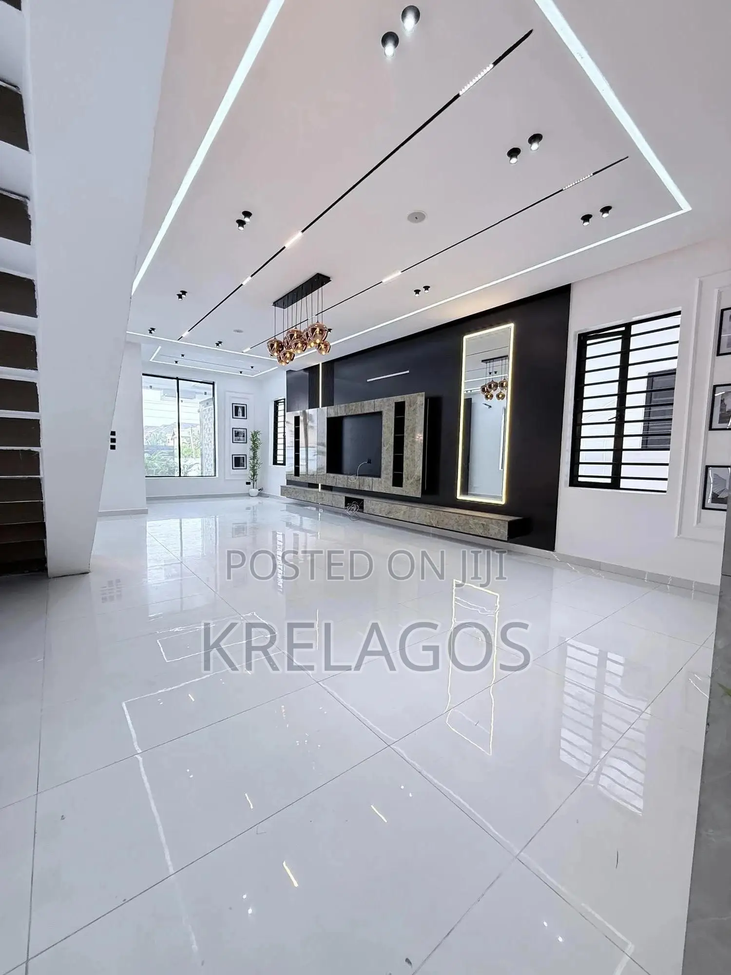 5bdrm Duplex in Ikota for sale