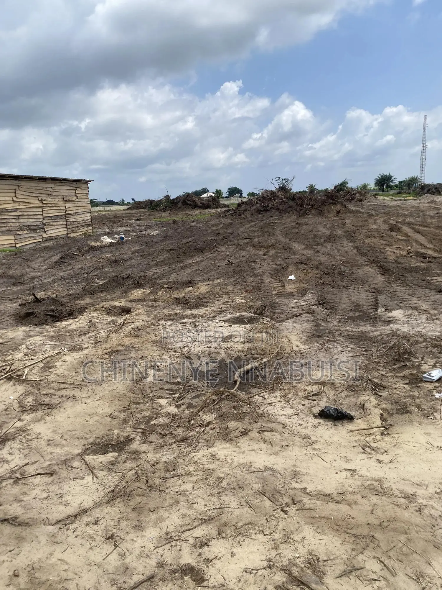 Land Facing The Express Along La Campaign Tropicana