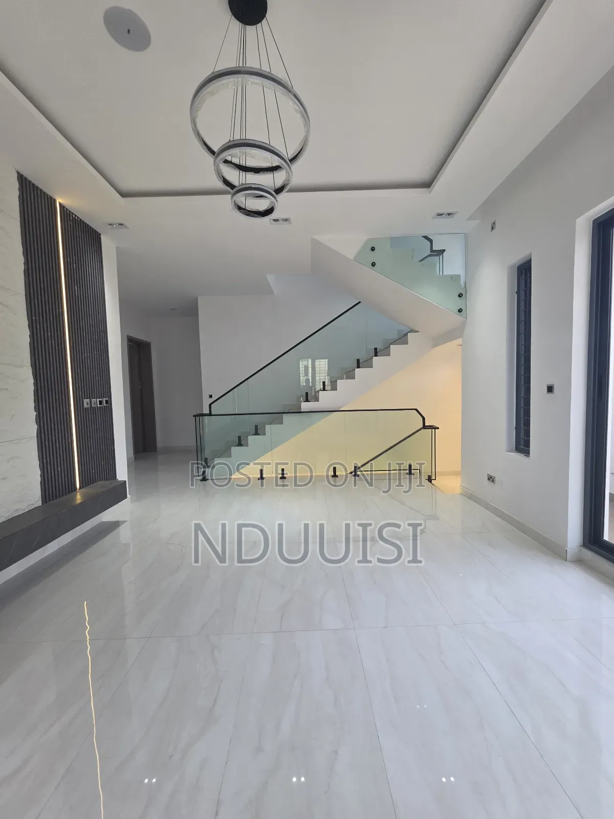 5bdrm Duplex in Lekki Phase 1 for sale