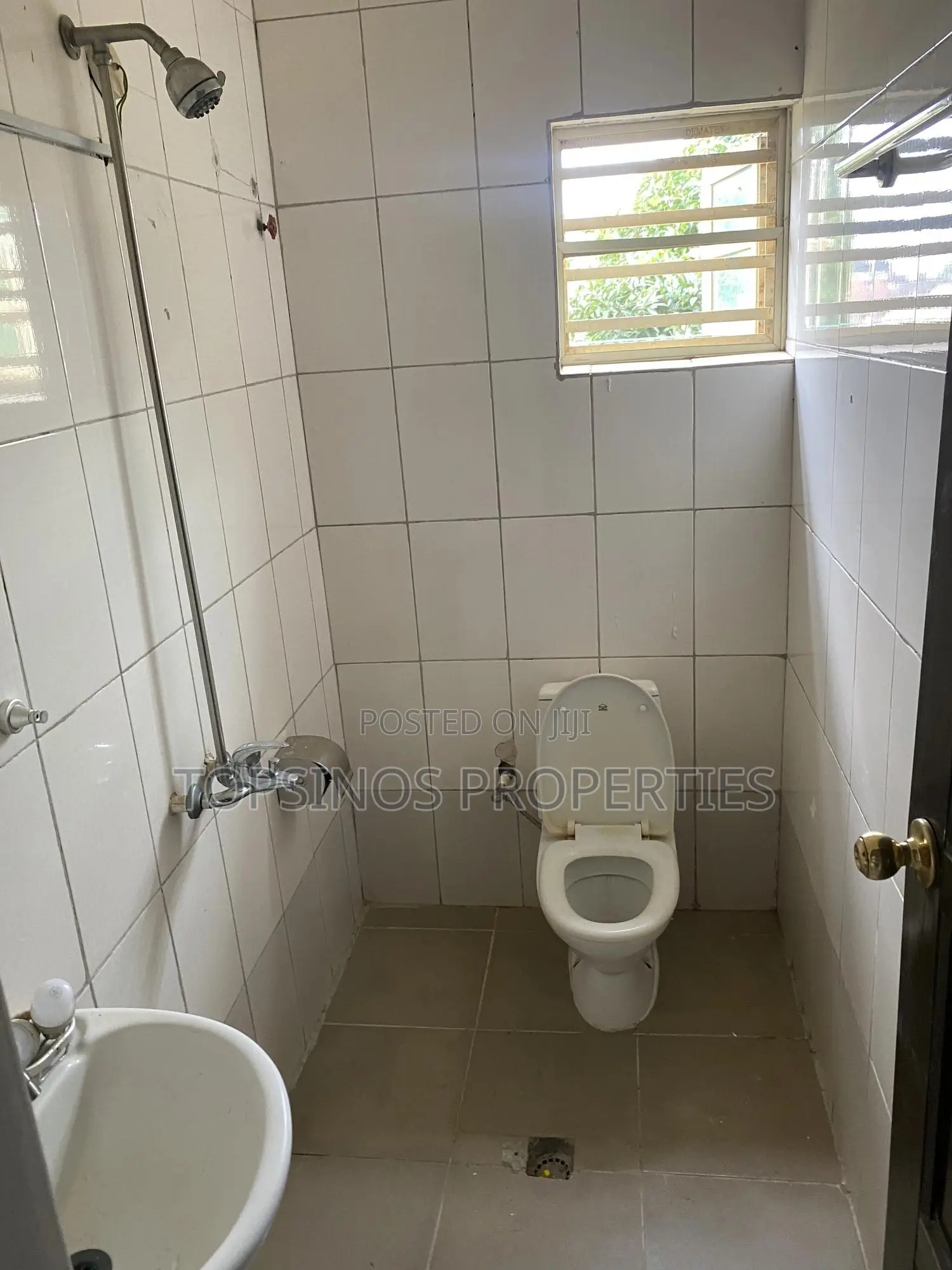 3bdrm Bungalow in Dawaki for rent