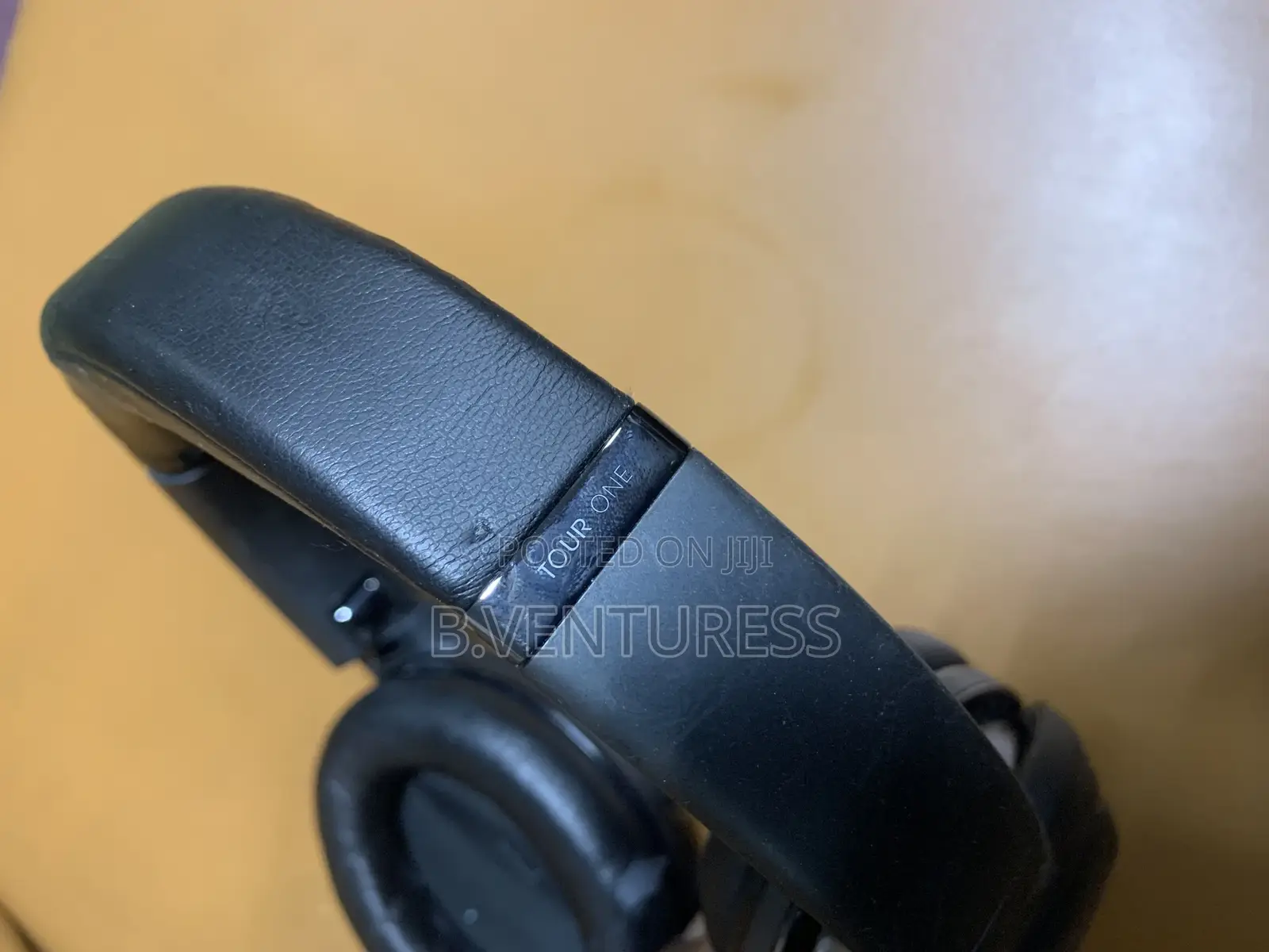 JBL Tour One Headphone M2