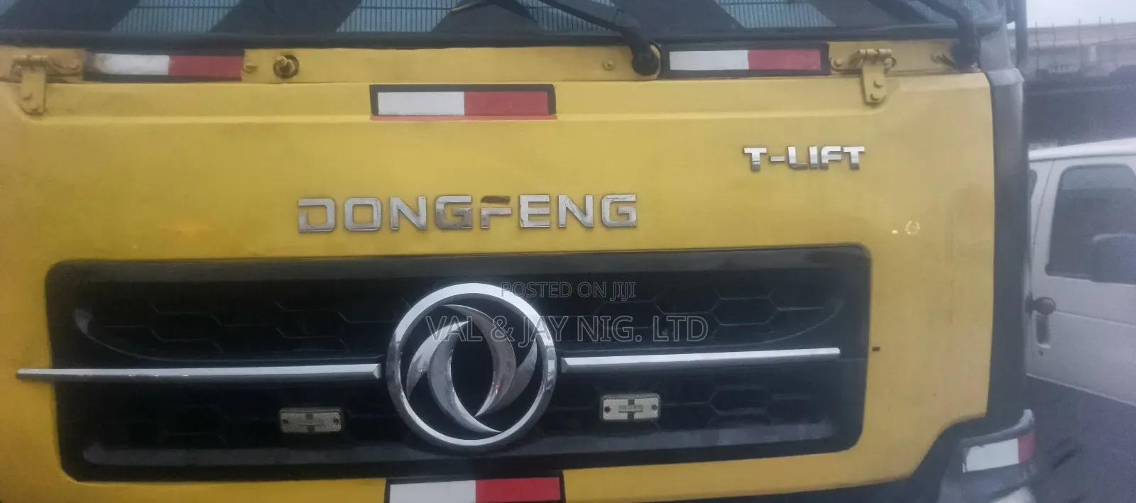 Dongfeng 12 Tyres Tipper Truck