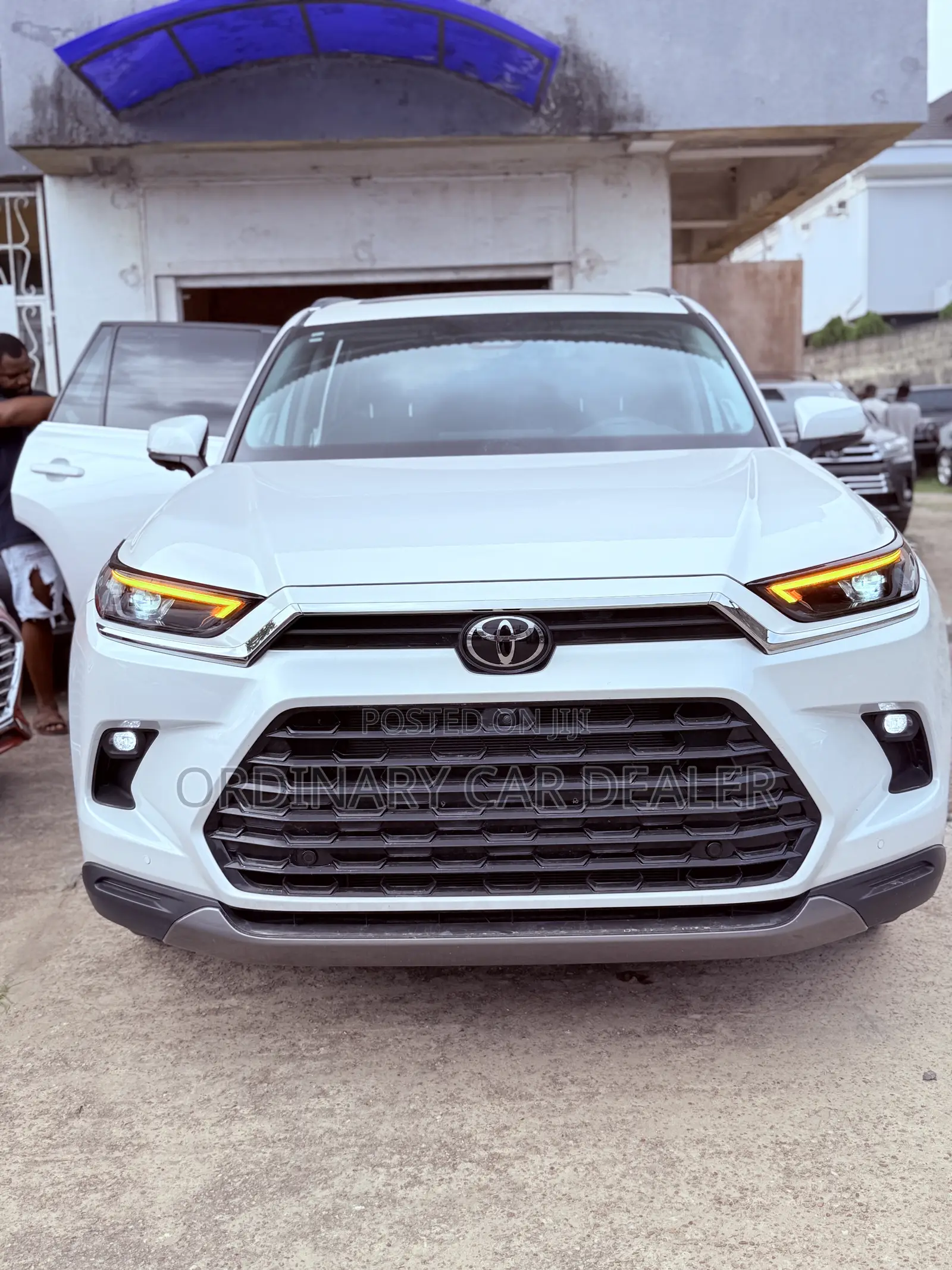 Toyota Highlander Limited AWD 2024 White