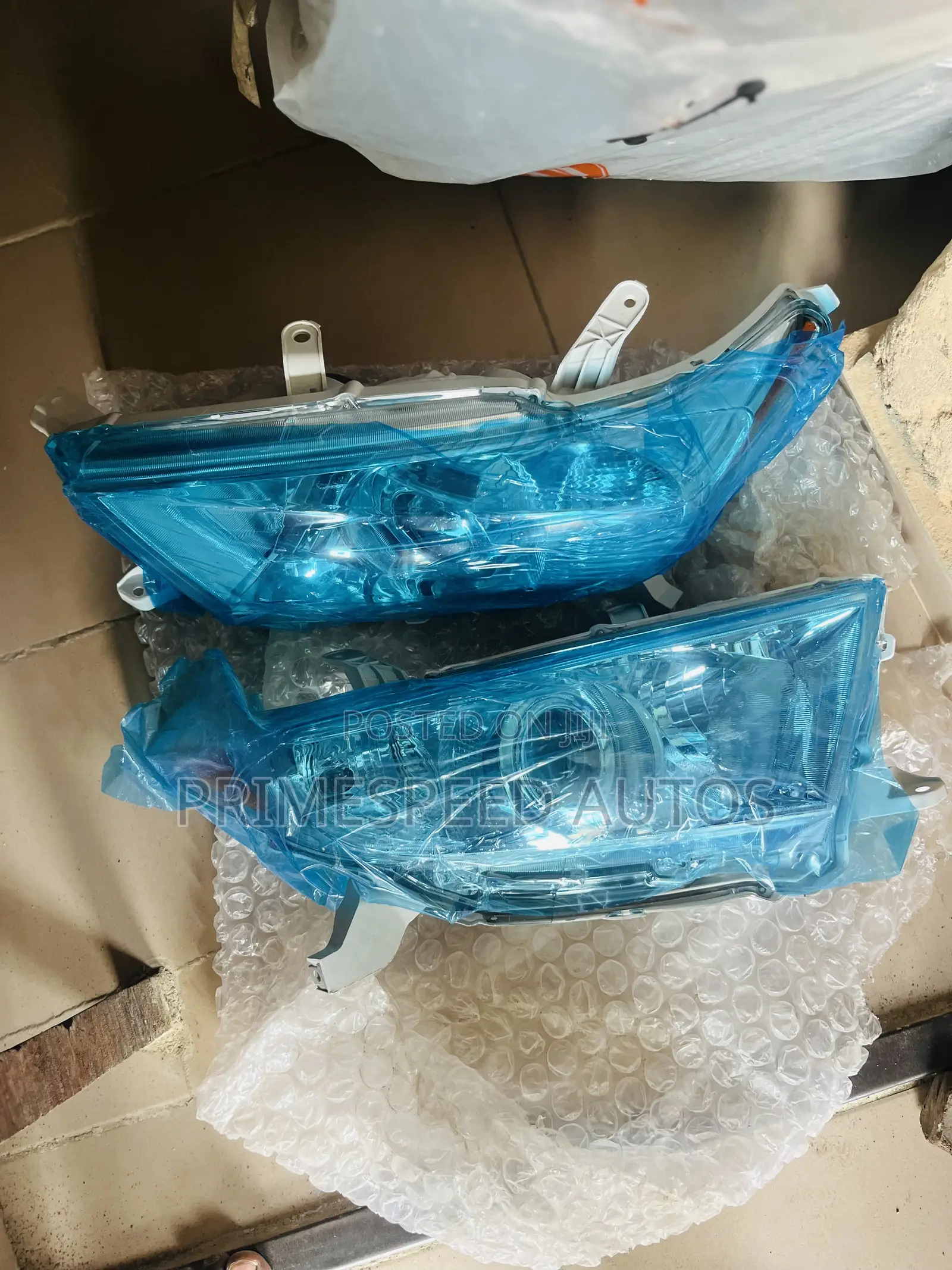 Set Headlamp for Highlander 2012 Model