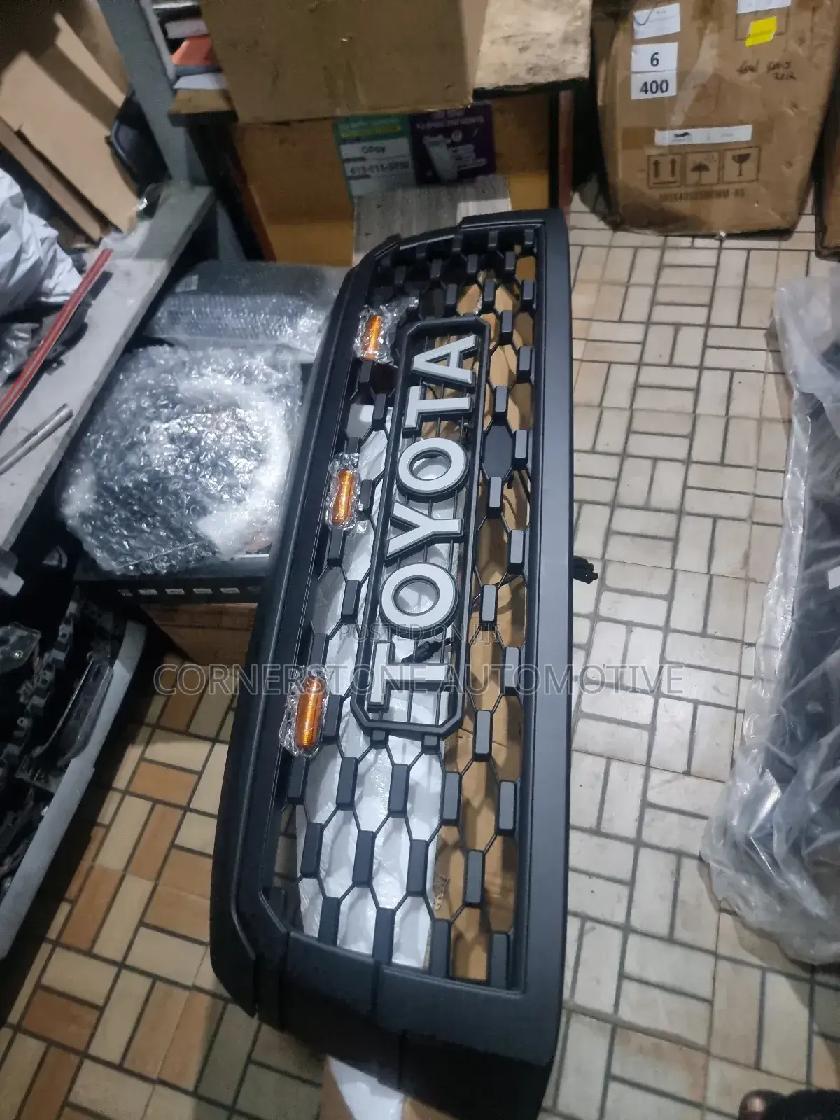 Front Grill Tundra 2010 Toyota Type