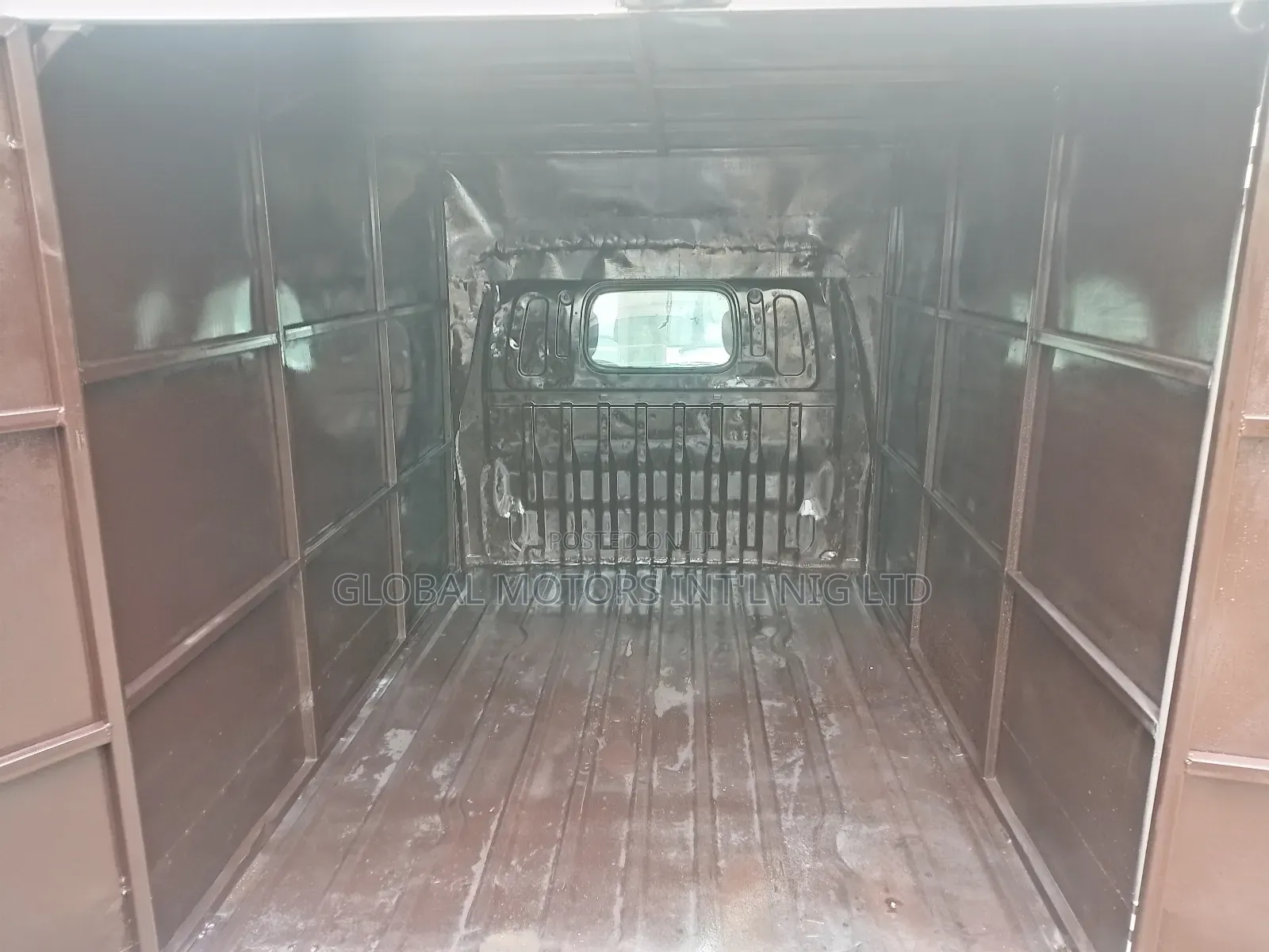 Suzuki APV Minibus 2008 White