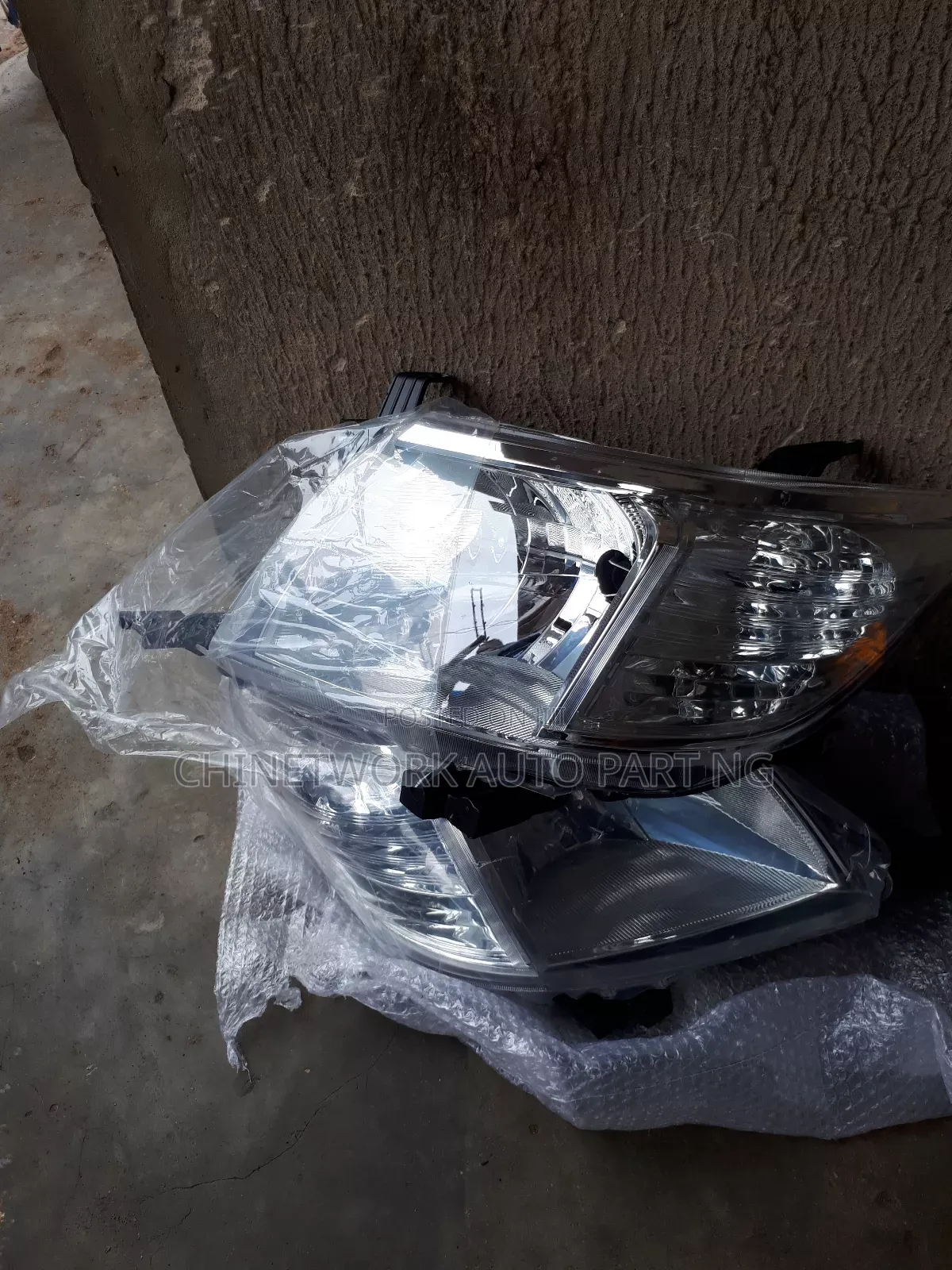 Original Toyota Hilux Headlamps 2012 – Brand New