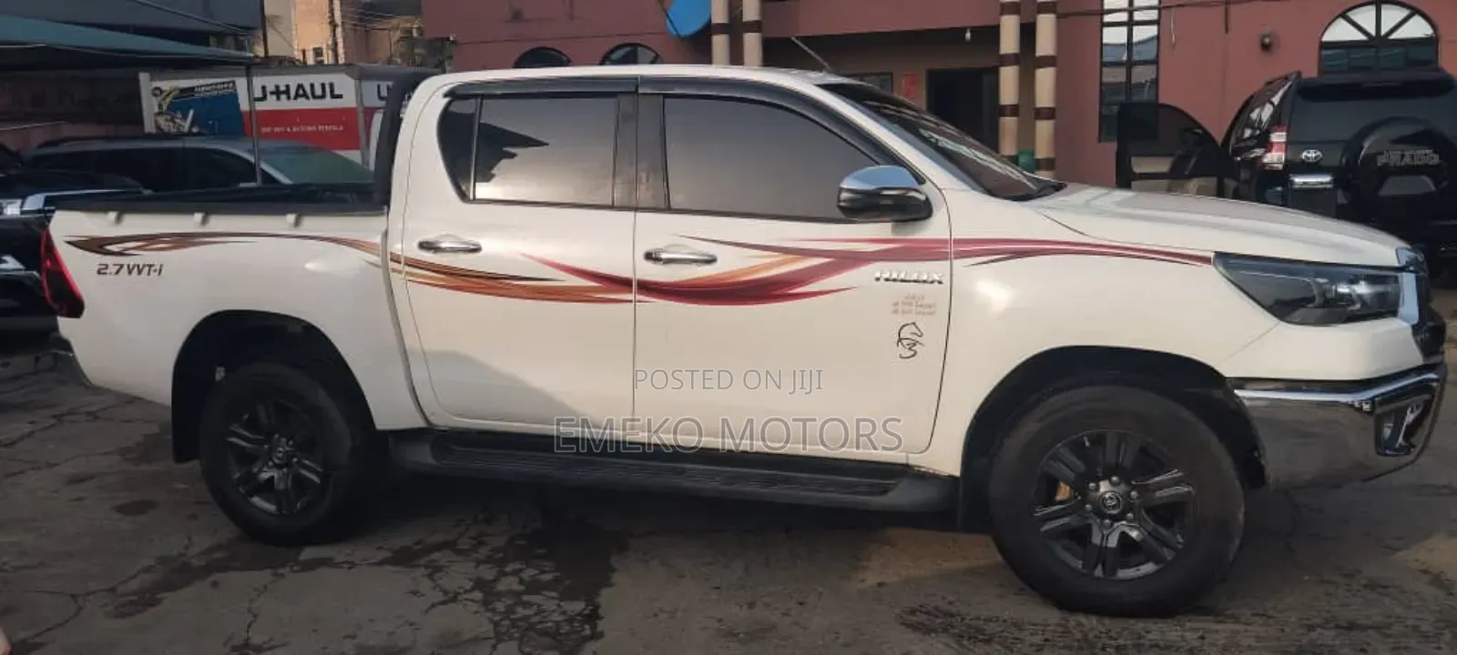 Toyota Hilux 2023 White