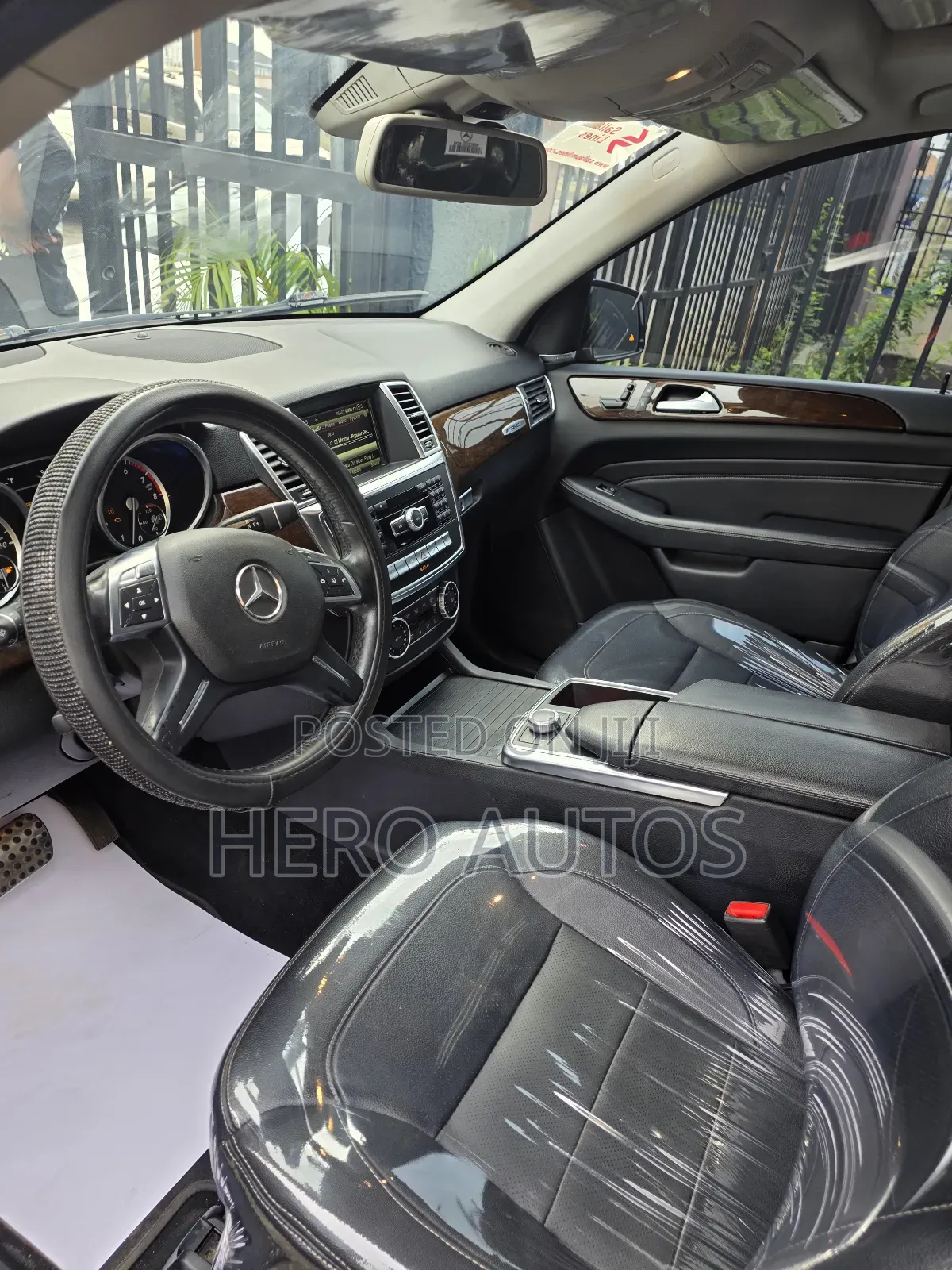 Mercedes-Benz M Class ML350 4MATIC 4dr SUV AWD (3.5L 6cyl 7A) 2014
