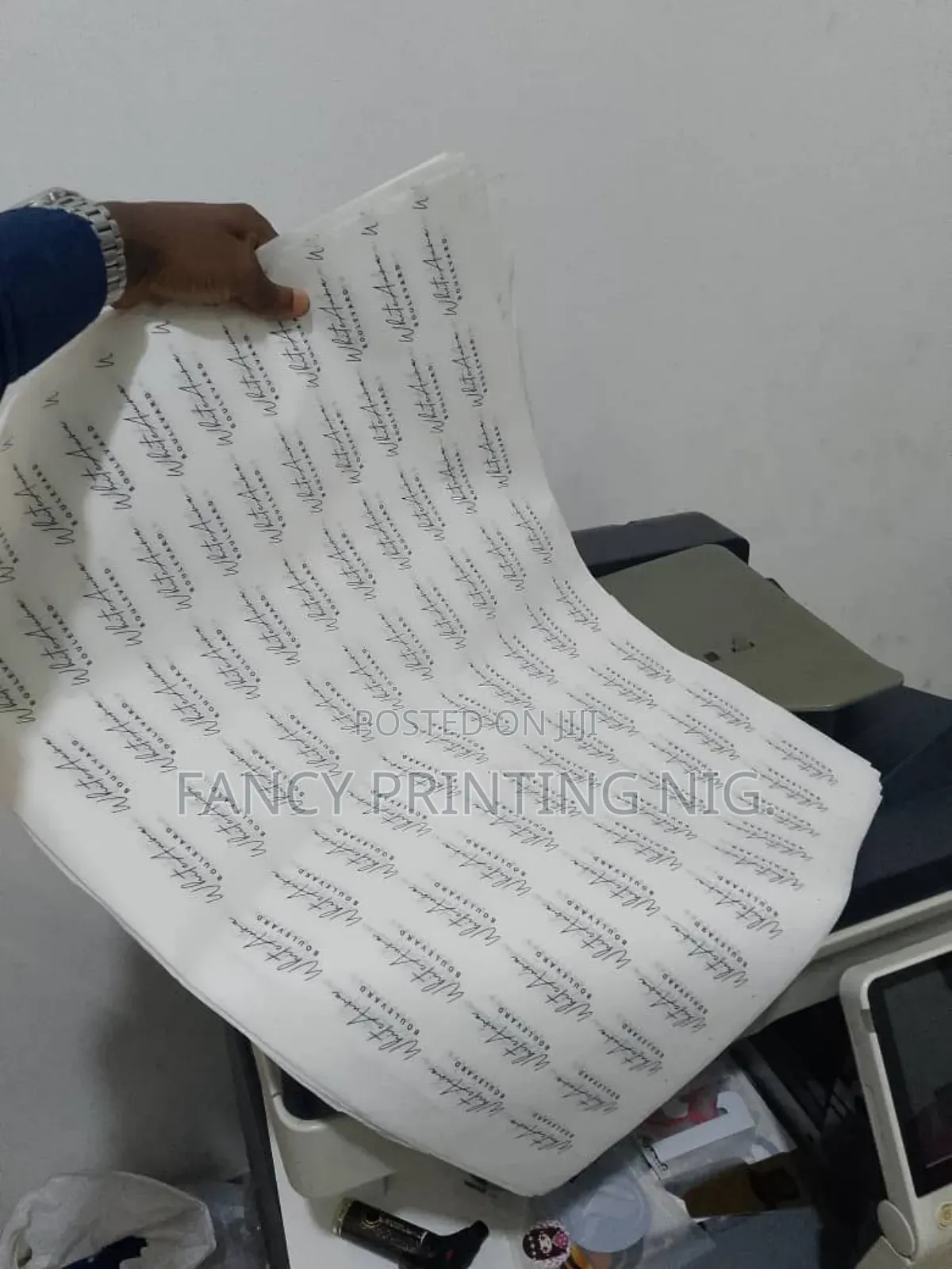 Premium Wrapping Paper For Bags, Clothes, Shoes And Many More