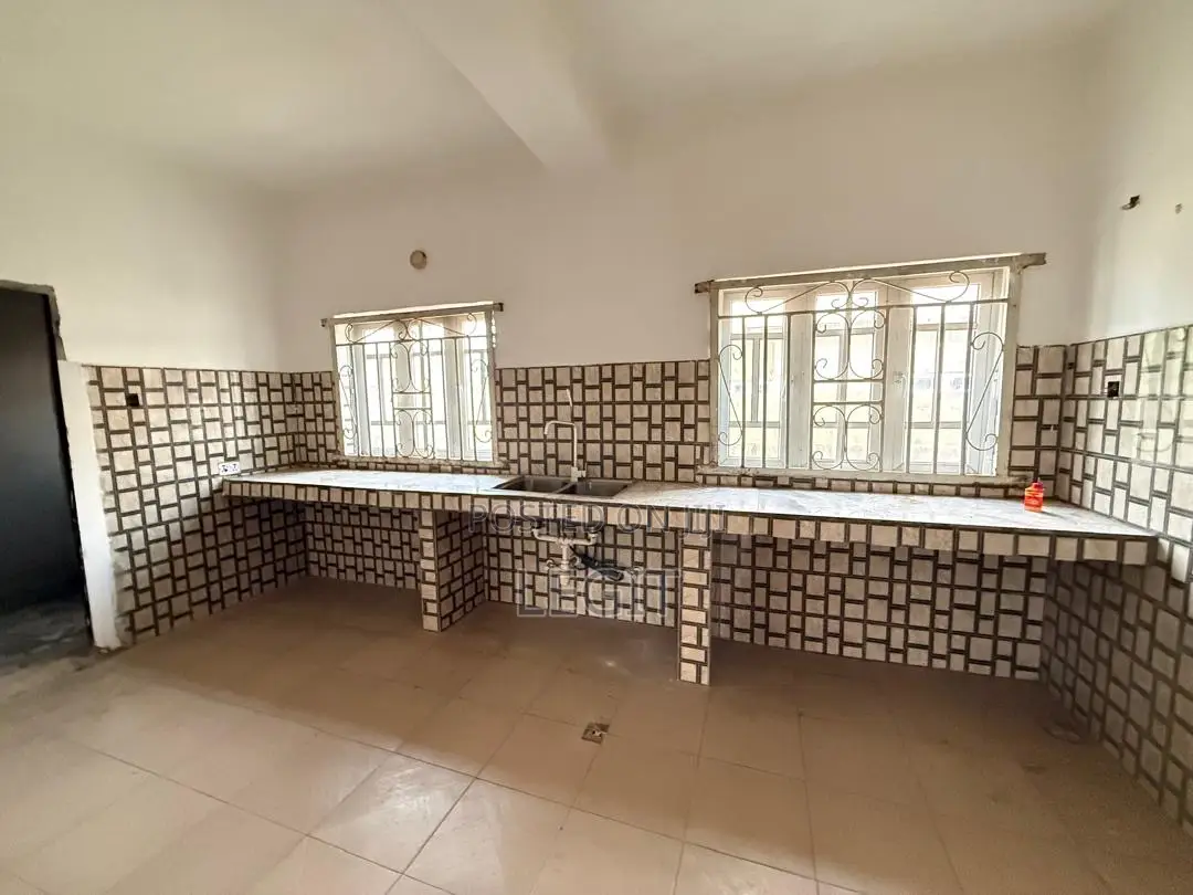 3bdrm Bungalow in Minna for sale