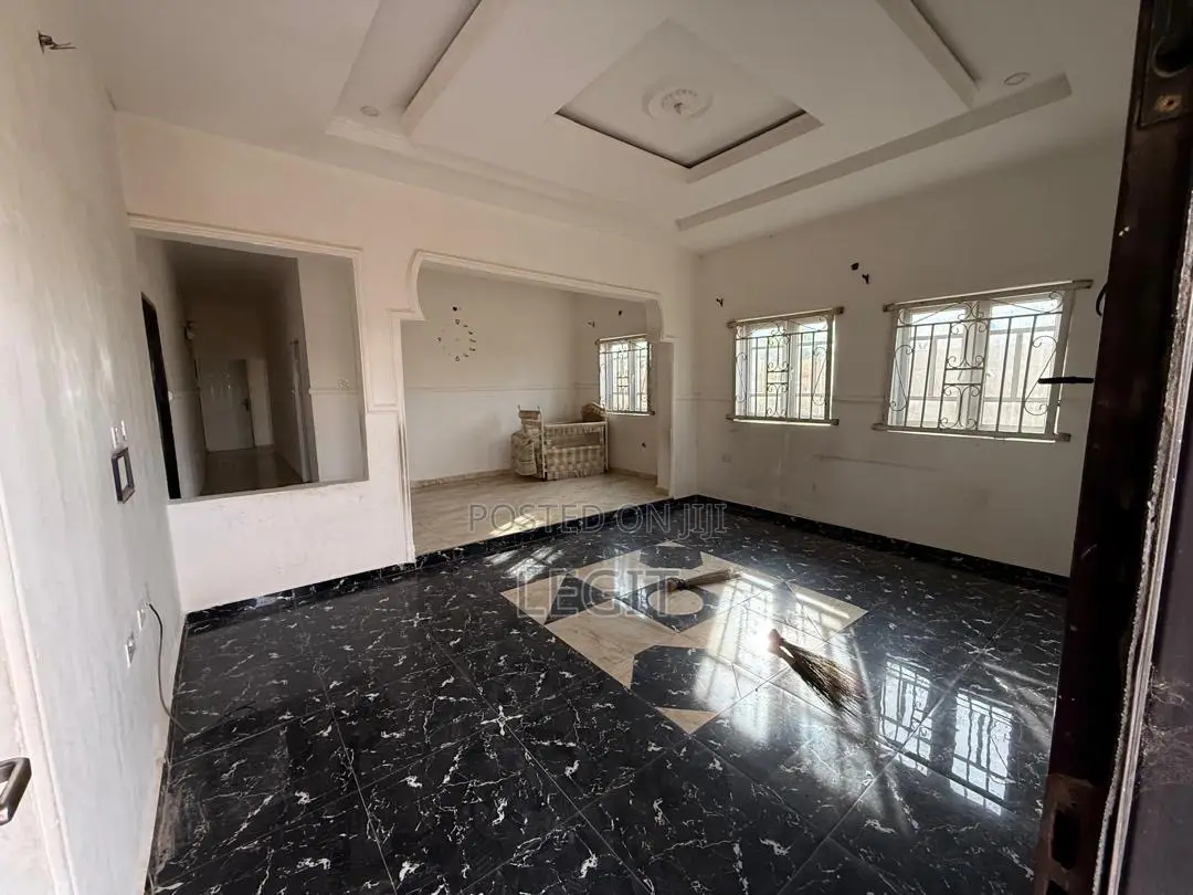 3bdrm Bungalow in Minna for sale