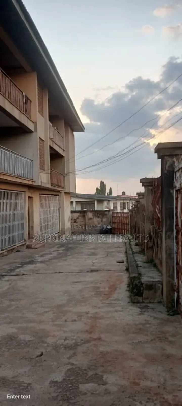3bdrm Block of Flats in Jonku Area, Ibadan for sale