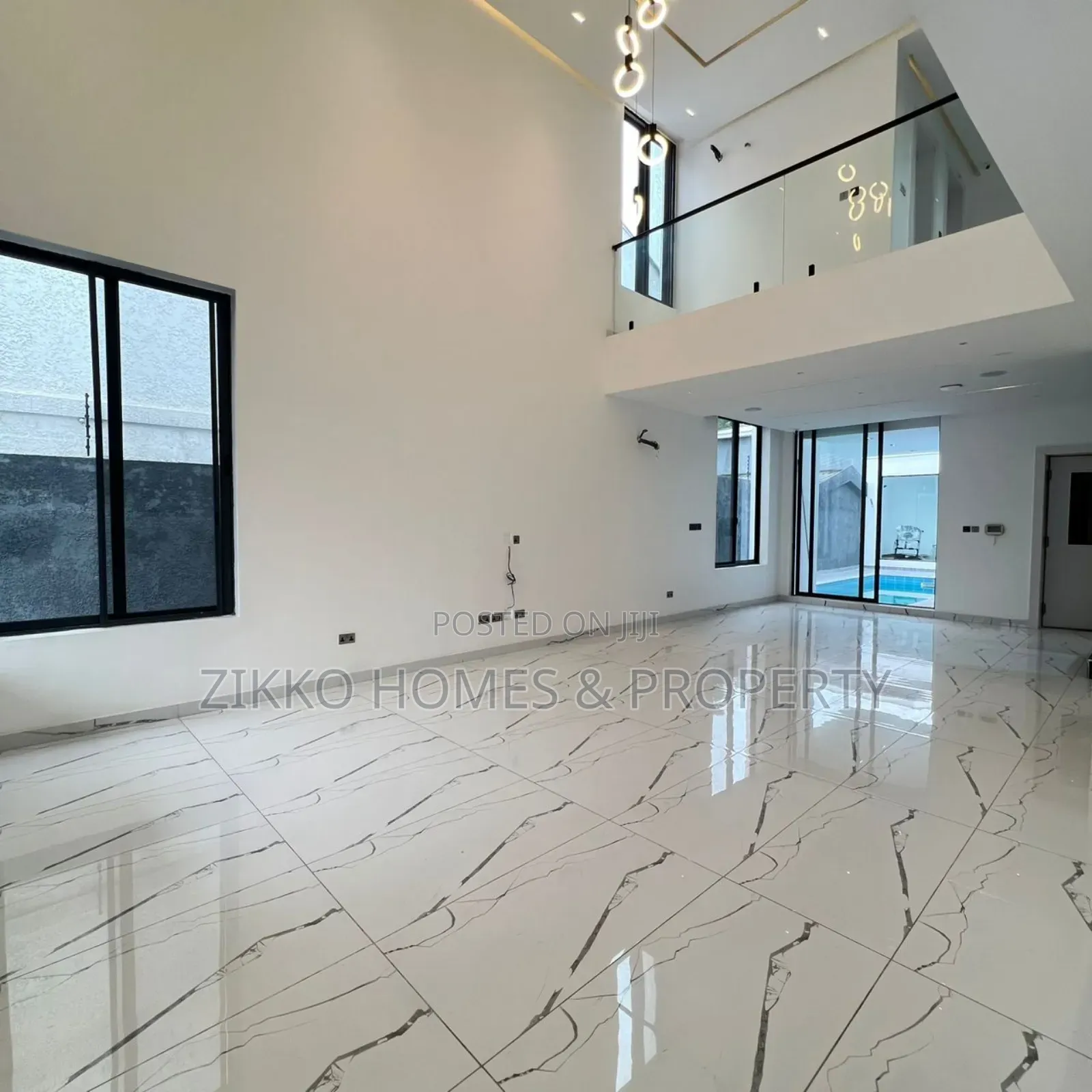 5bdrm Duplex in Lekki for sale