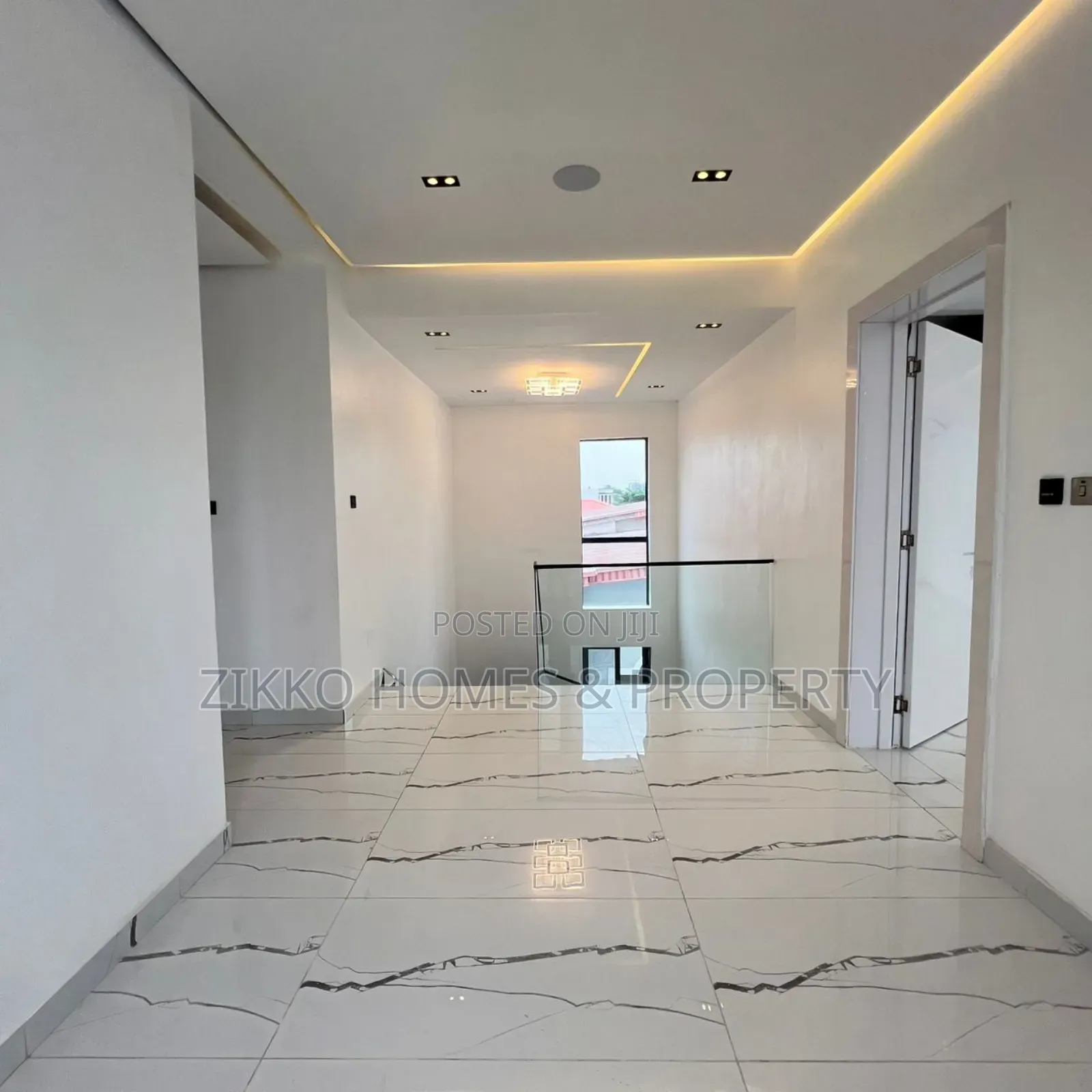 5bdrm Duplex in Lekki for sale