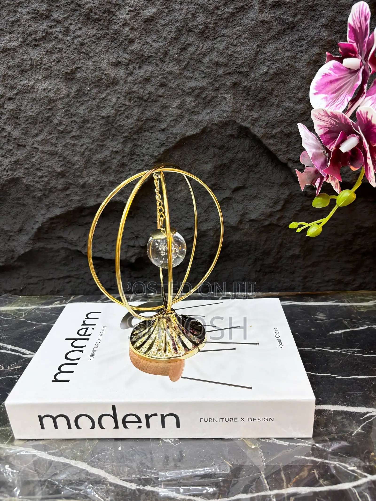 Multi Strand Crystal Stand