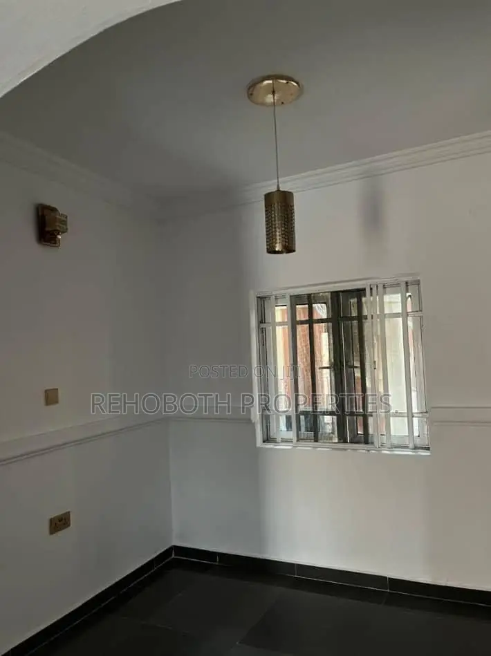2bdrm Apartment in Akoto, Akala Express for rent