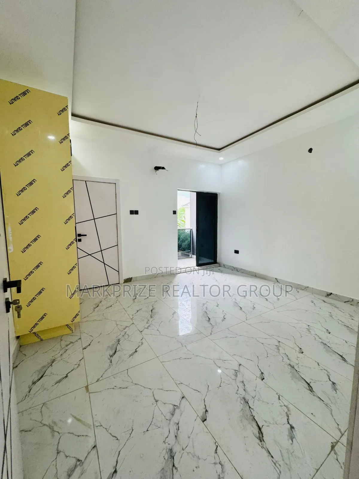 5bdrm Duplex in Maryland for sale