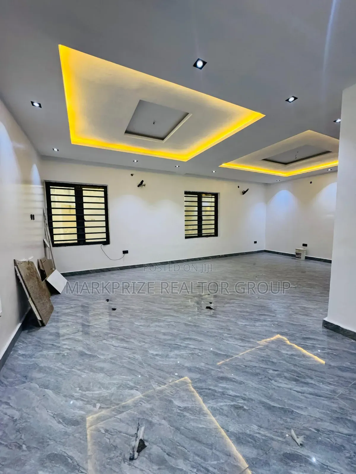 5bdrm Duplex in Maryland for sale