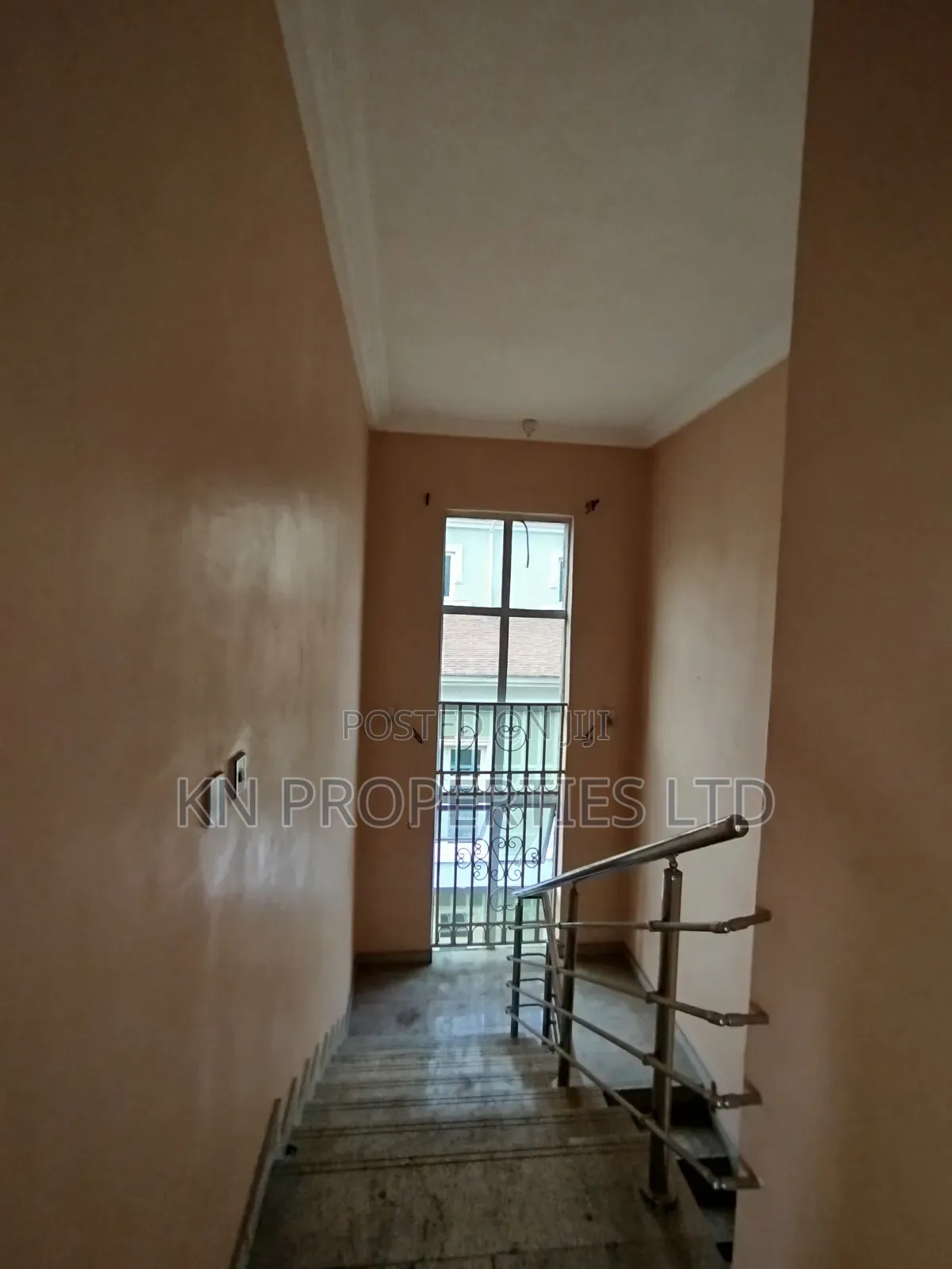 5bdrm Duplex in Asokoro for rent