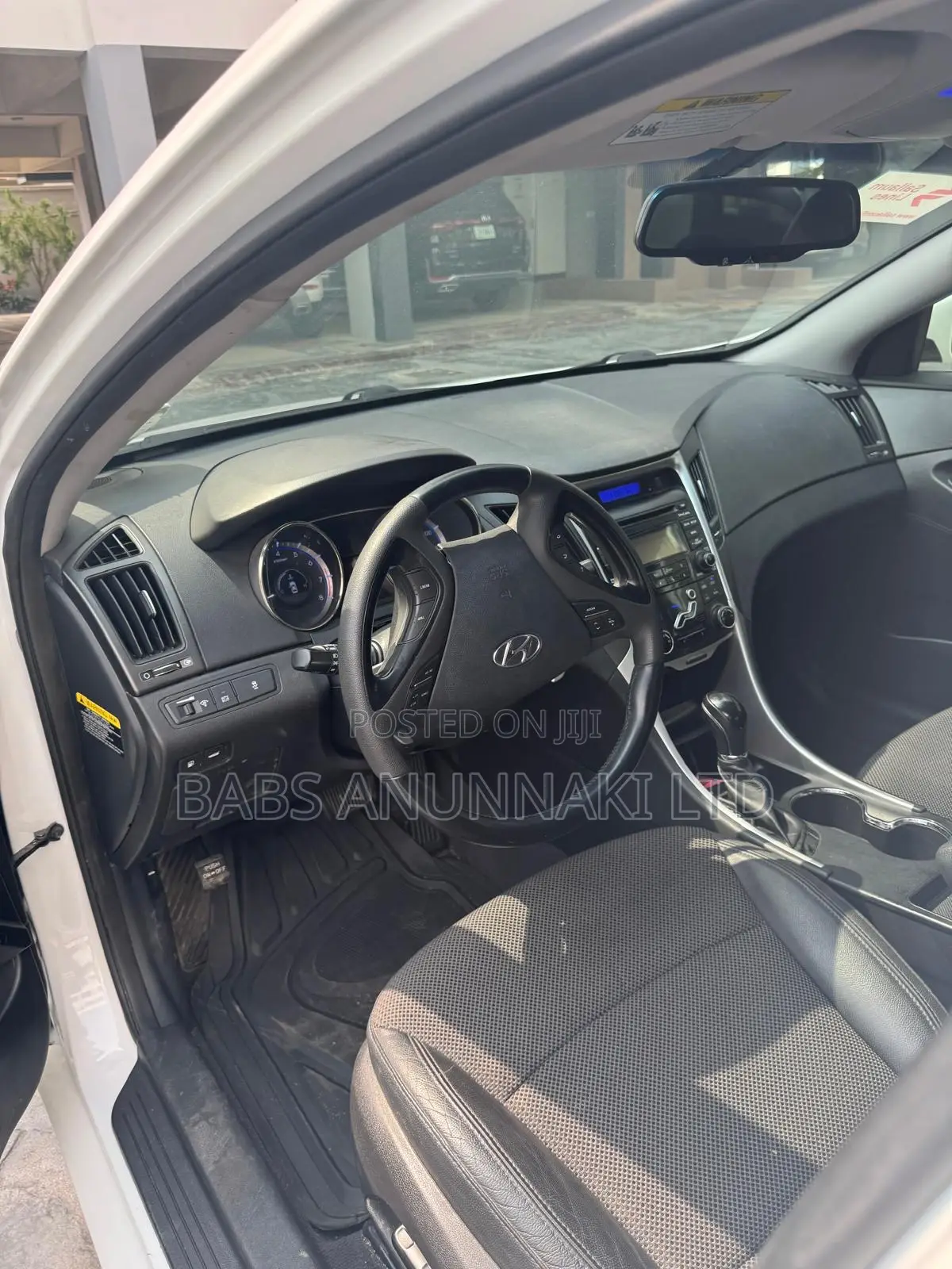 Hyundai Sonata SE 2.0T Sedan FWD (2.0L 4cyl 6A) 2012 White